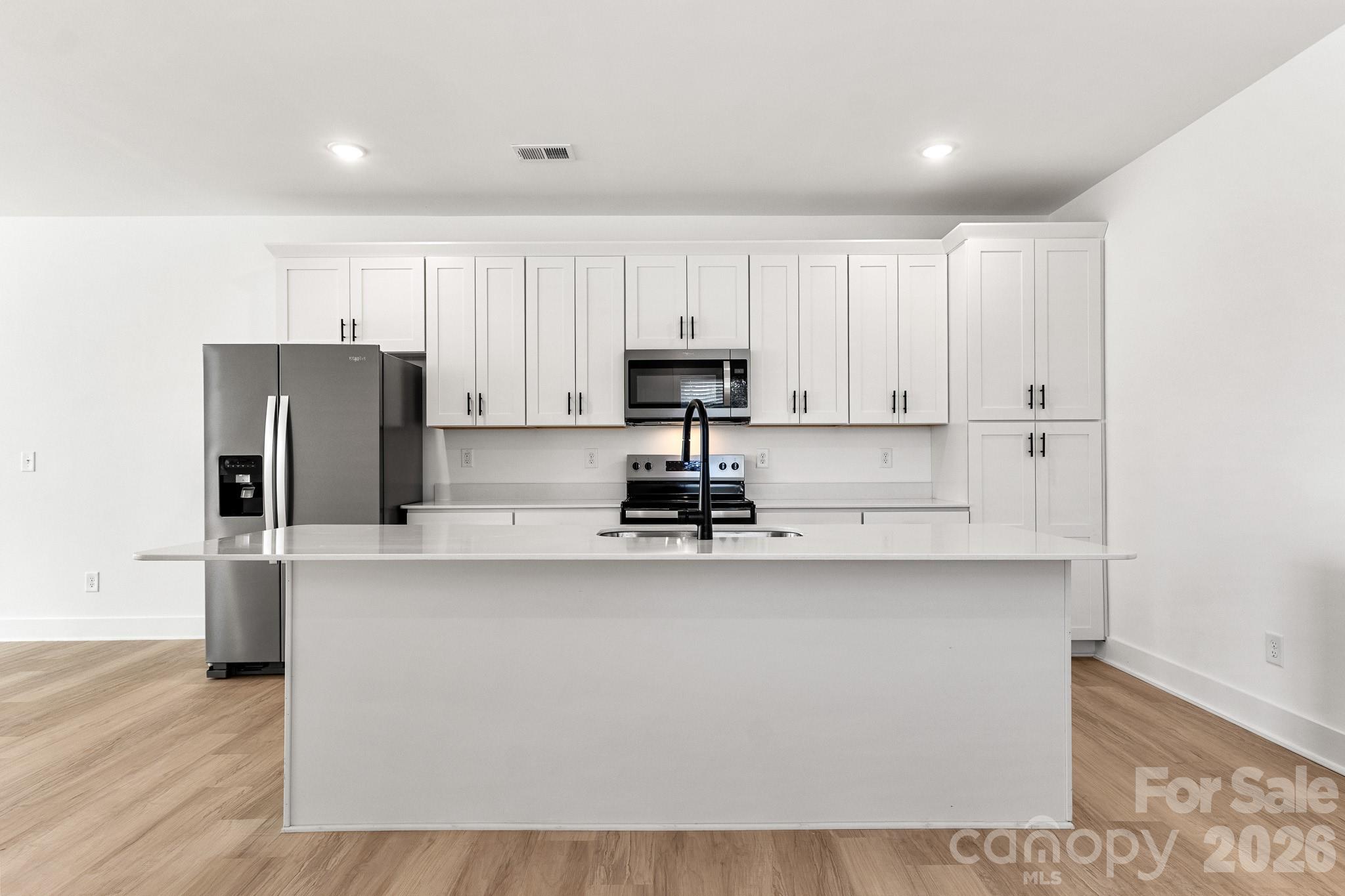 2522 Deherradora Avenue — Charlotte