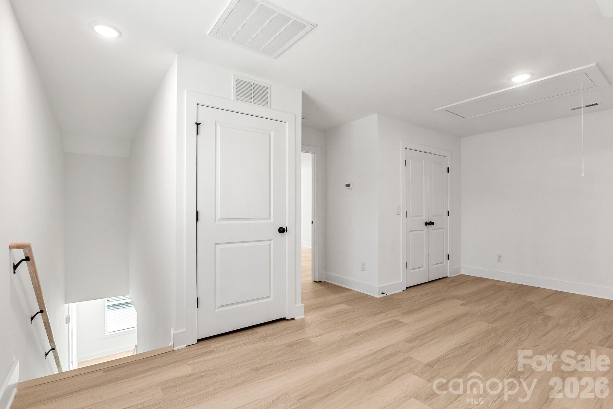2522 Deherradora Avenue — Charlotte