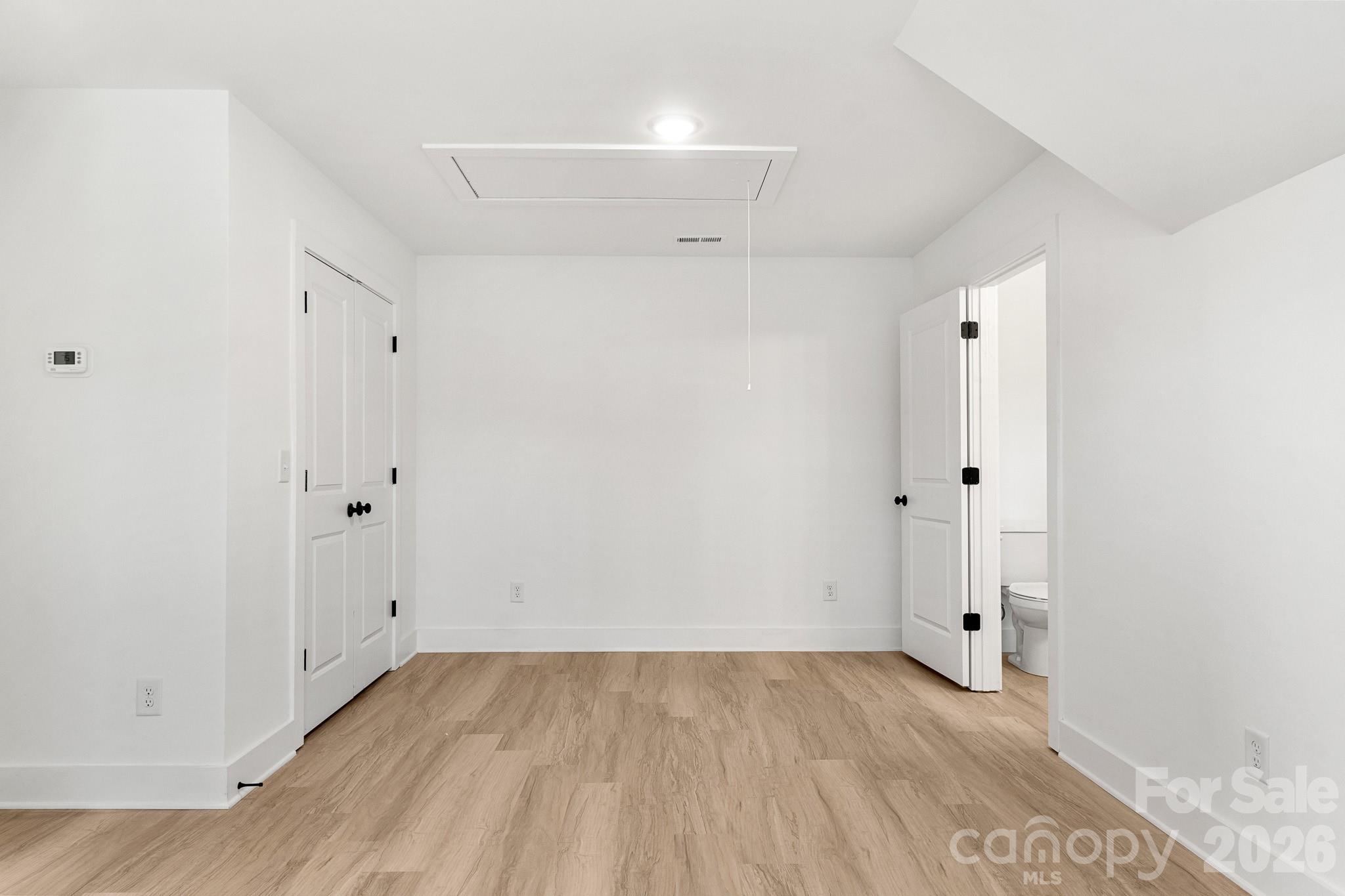 2522 Deherradora Avenue — Charlotte