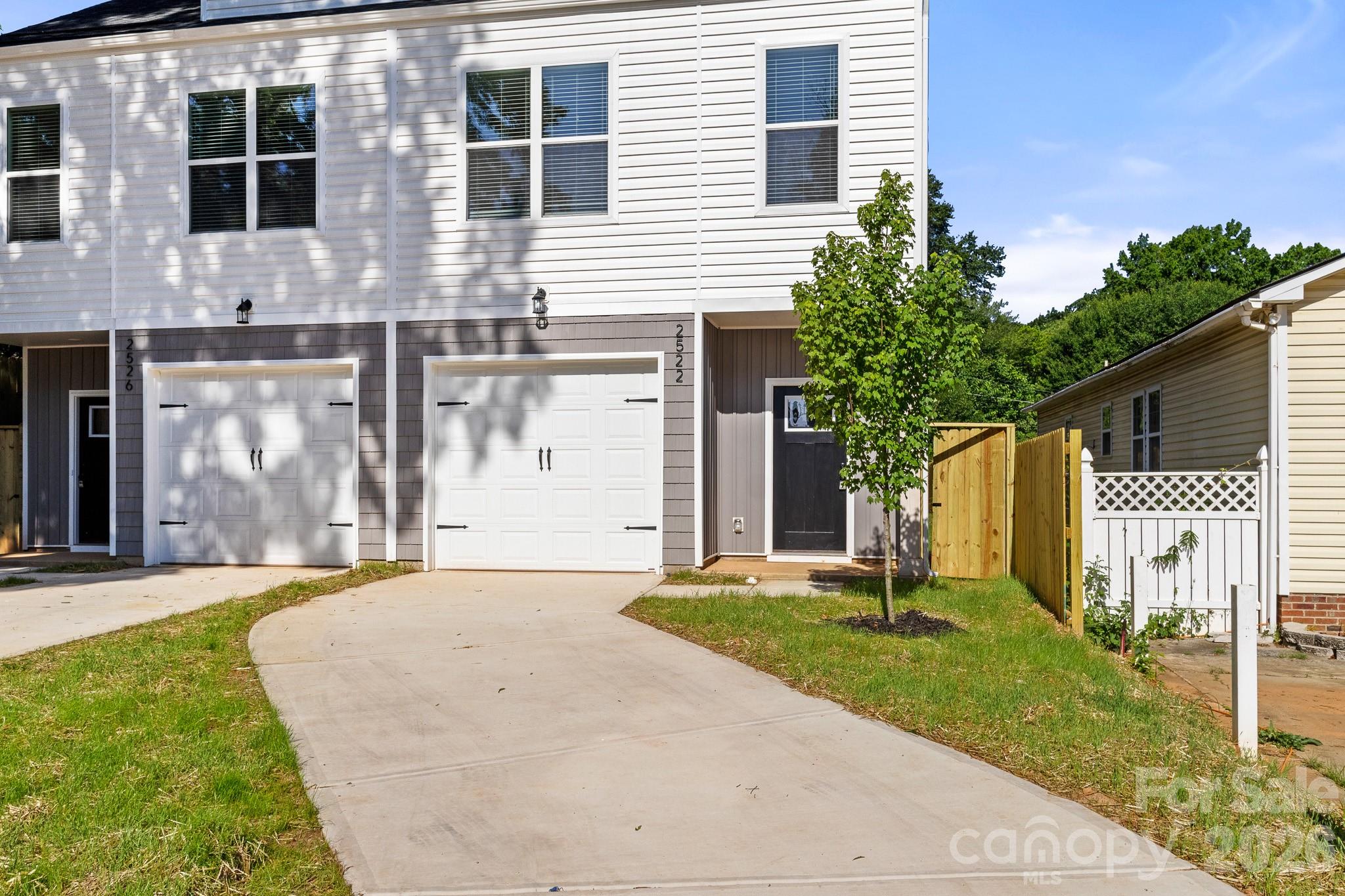2522 Deherradora Avenue — Charlotte