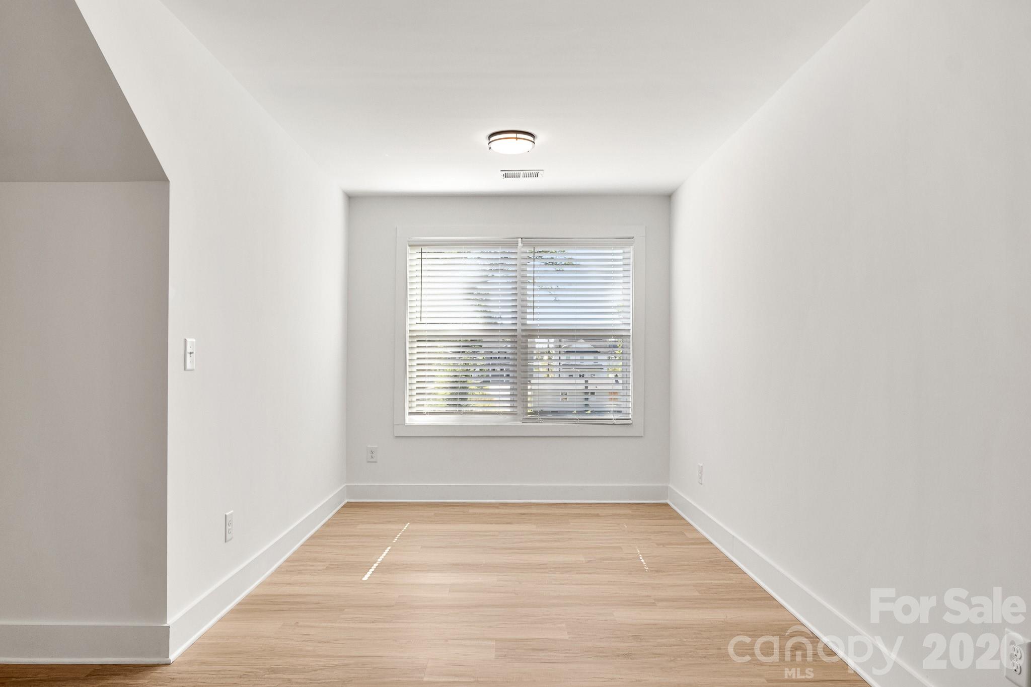 2522 Deherradora Avenue — Charlotte