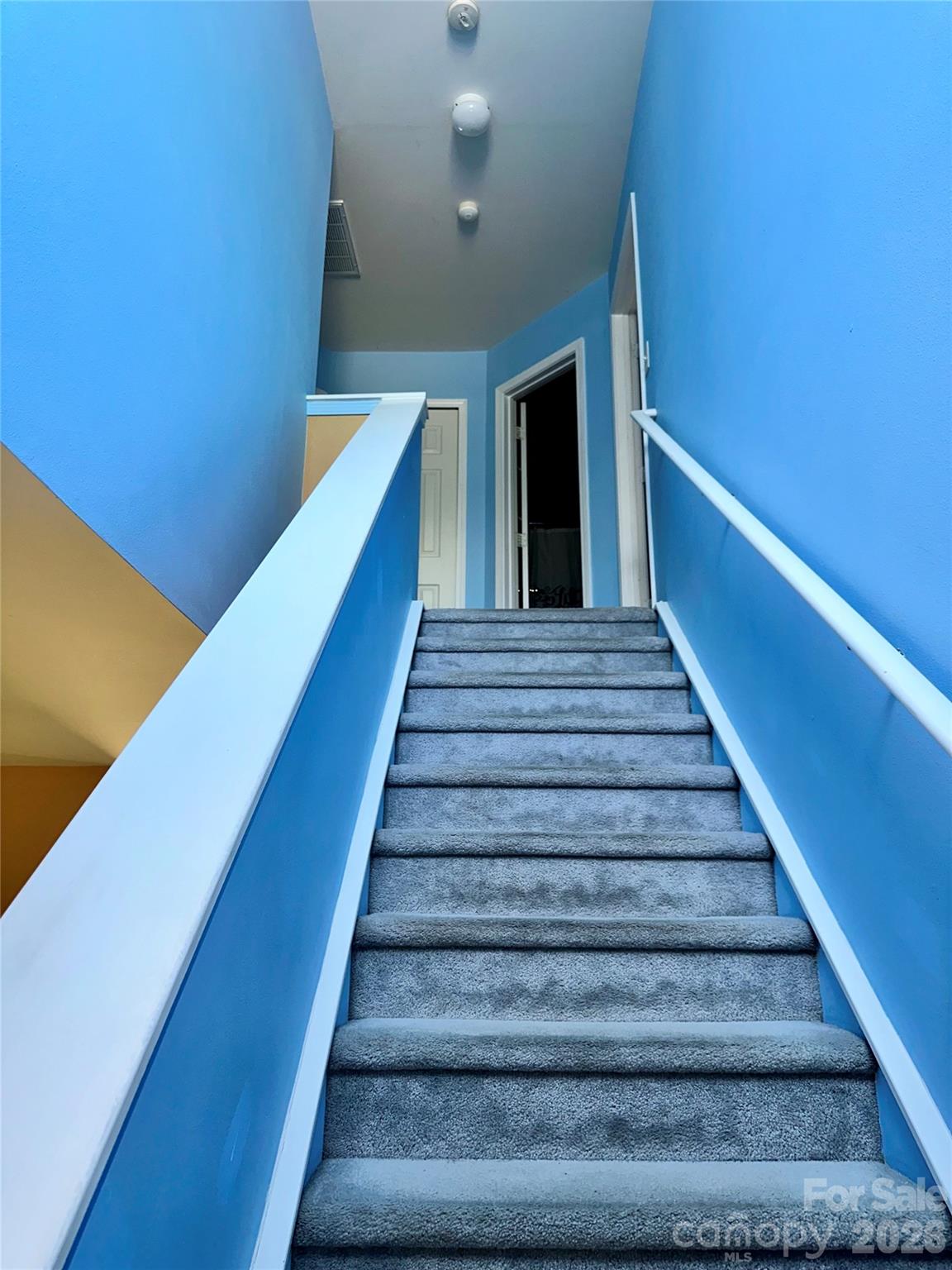 4722 Mortonhall Road — Charlotte