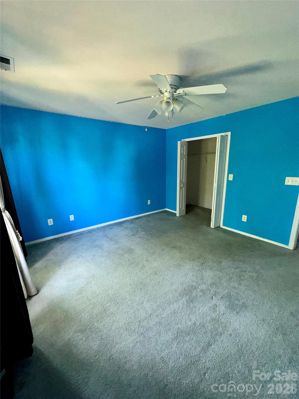 4722 Mortonhall Road — Charlotte