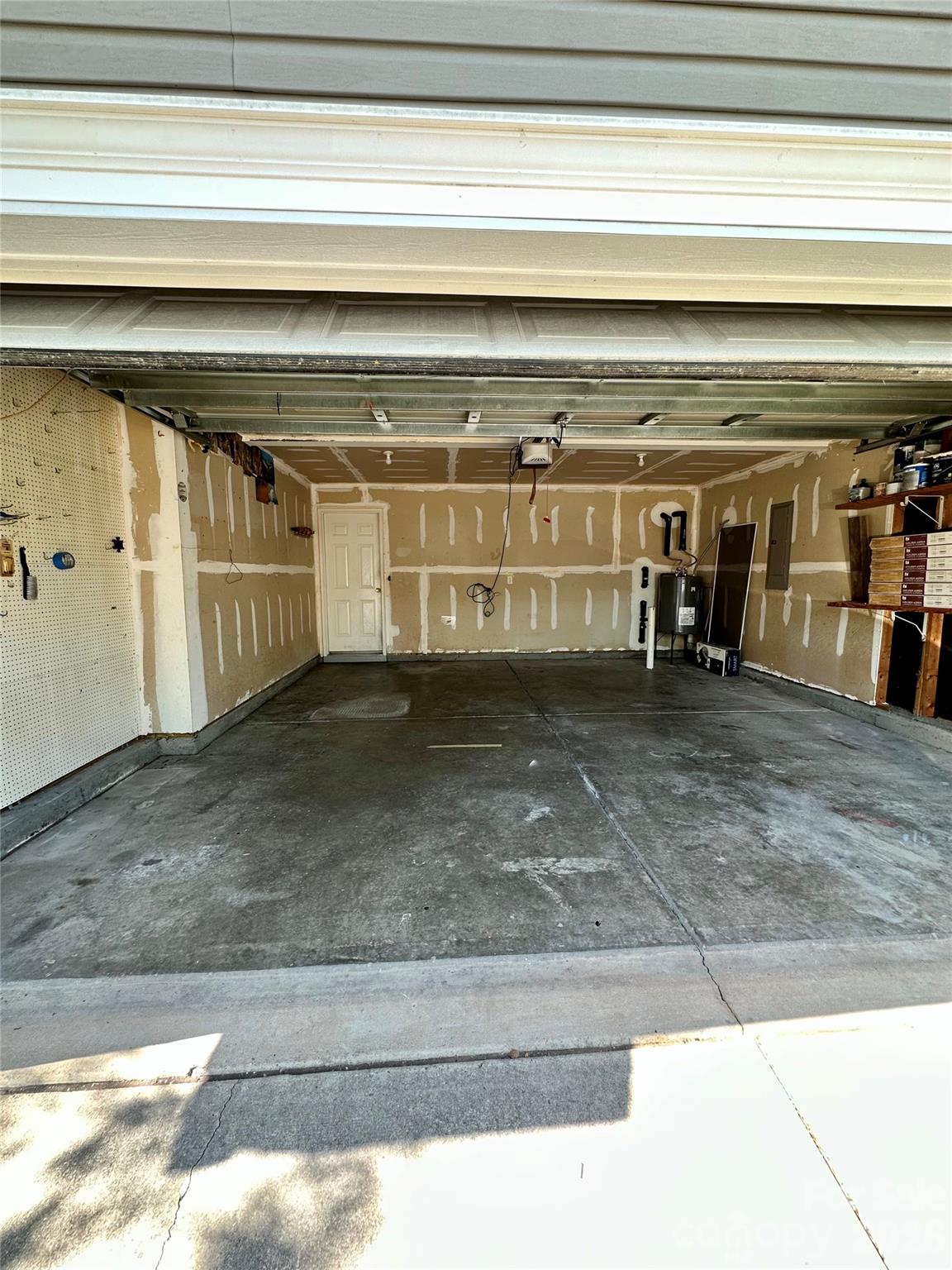 4722 Mortonhall Road — Charlotte