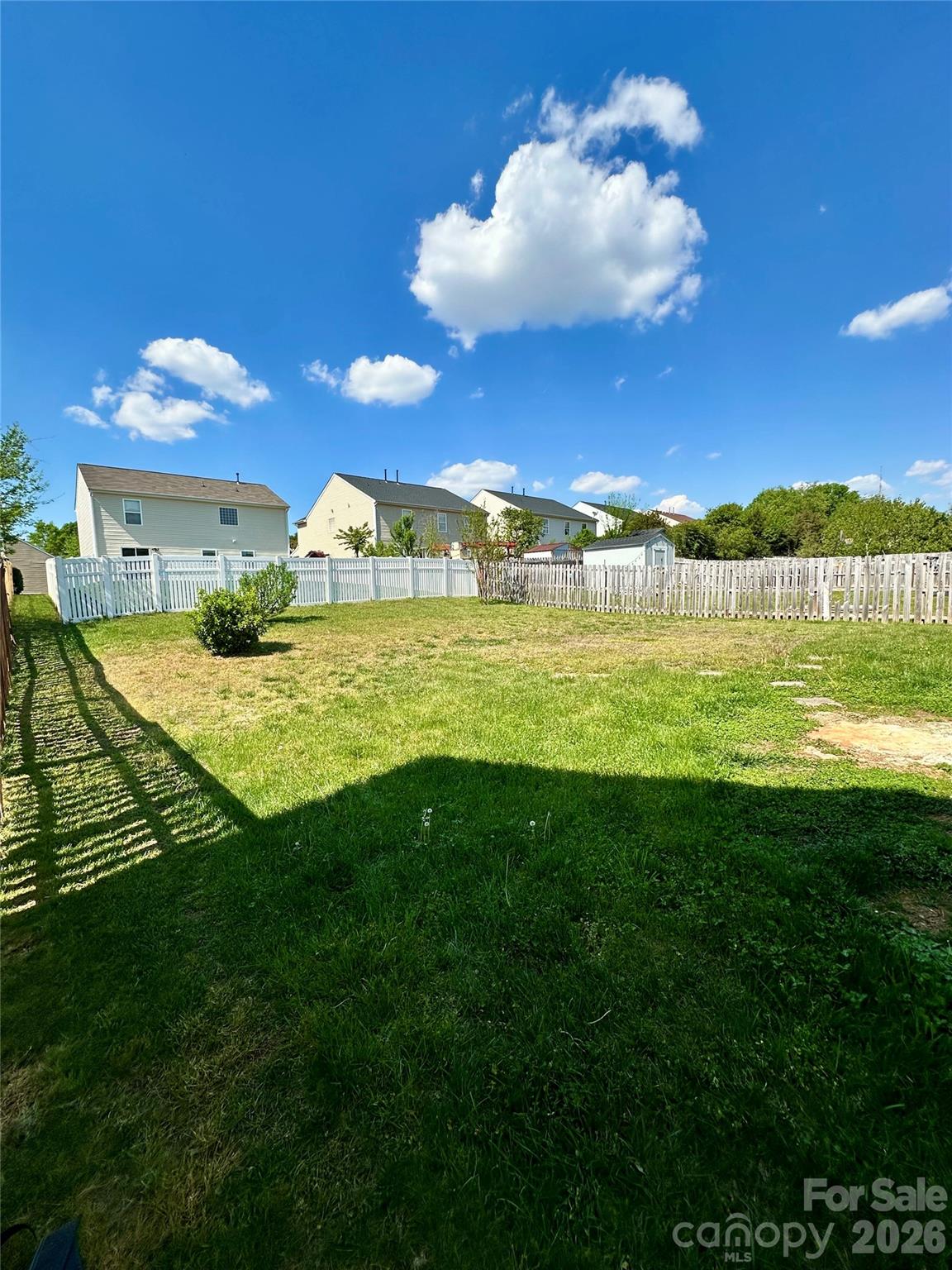 4722 Mortonhall Road — Charlotte