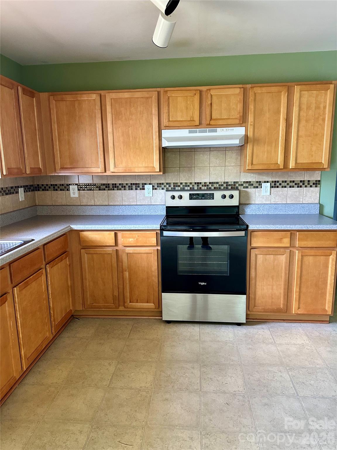 4722 Mortonhall Road — Charlotte