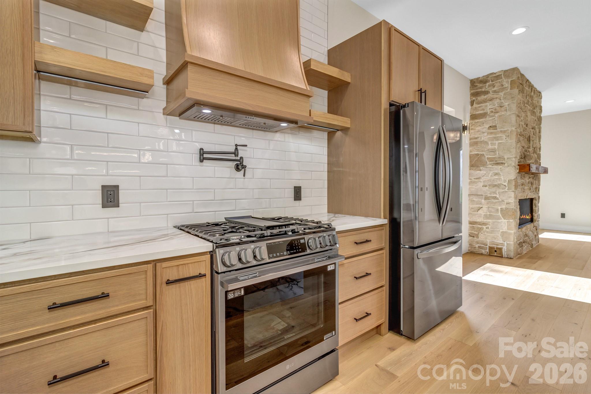 134 View Ridge Parkway — Leicester