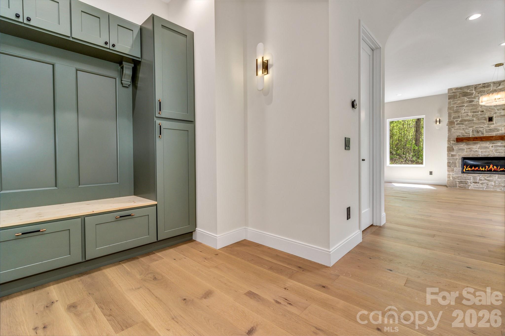 134 View Ridge Parkway — Leicester