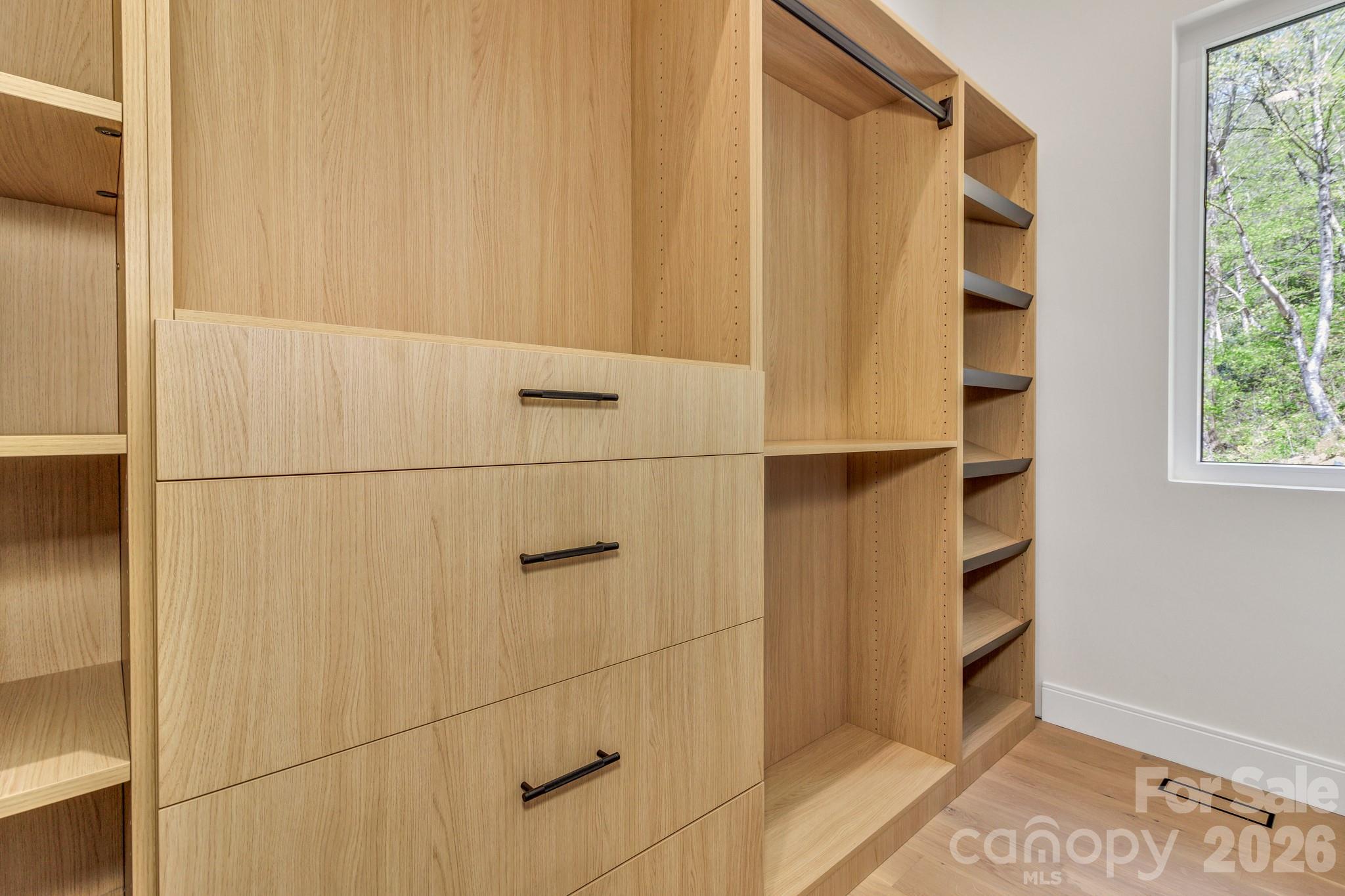134 View Ridge Parkway — Leicester