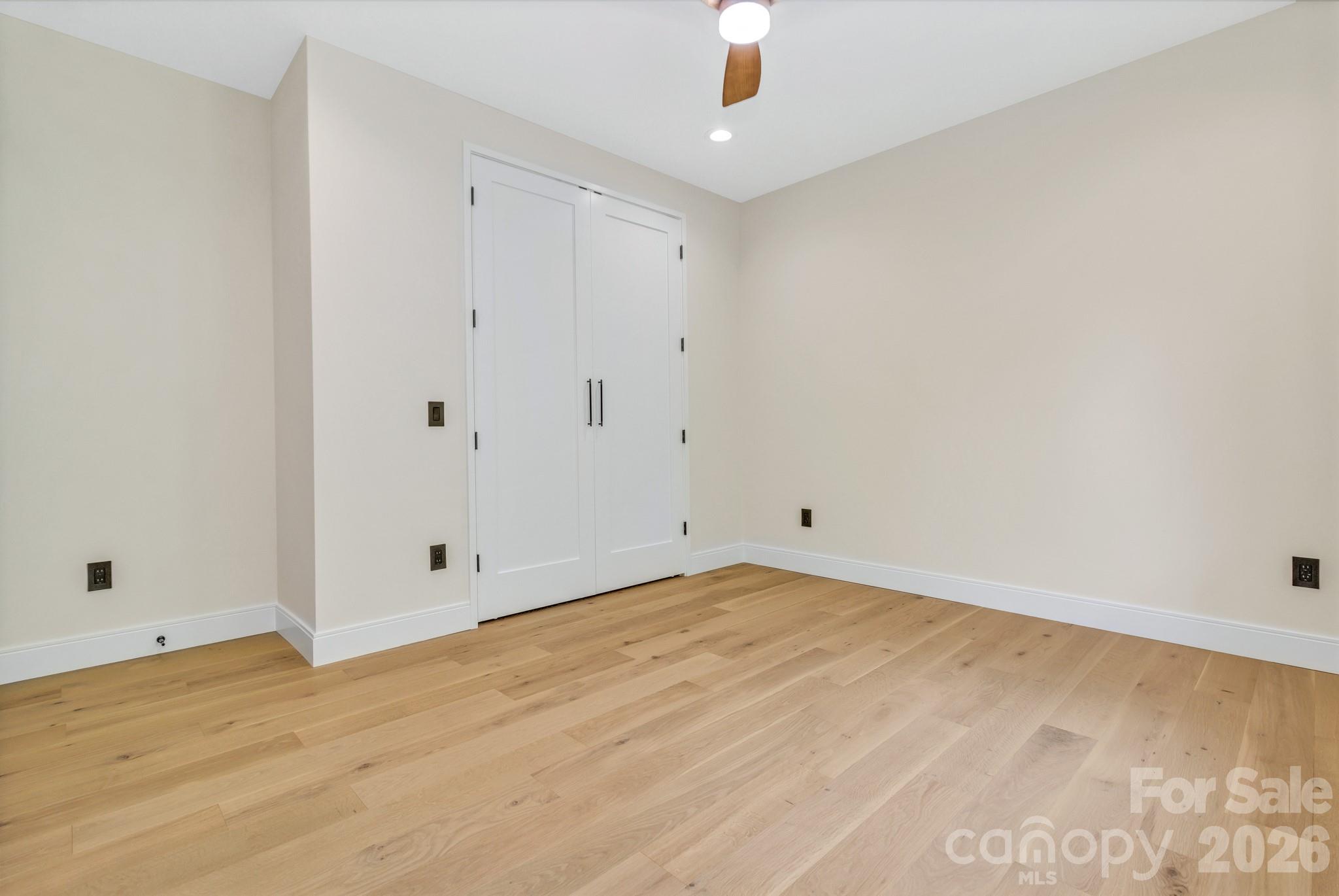 134 View Ridge Parkway — Leicester