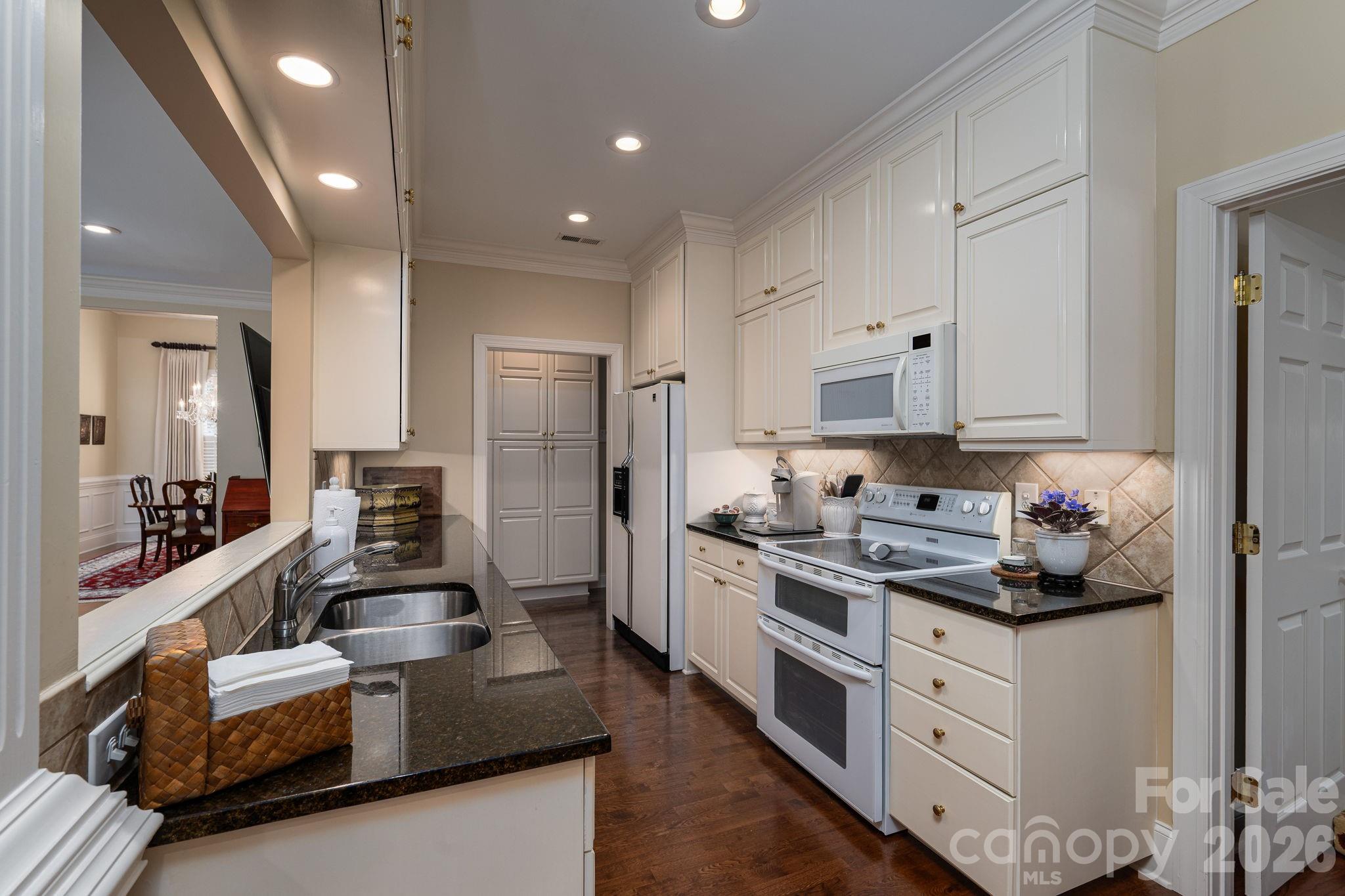 1634 Elkhart Circle #31 — Gastonia
