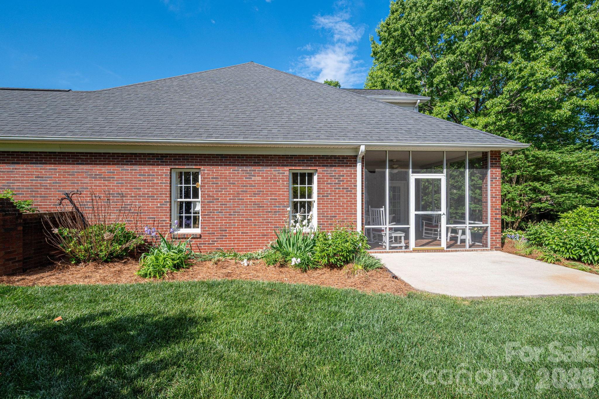 1634 Elkhart Circle #31 — Gastonia