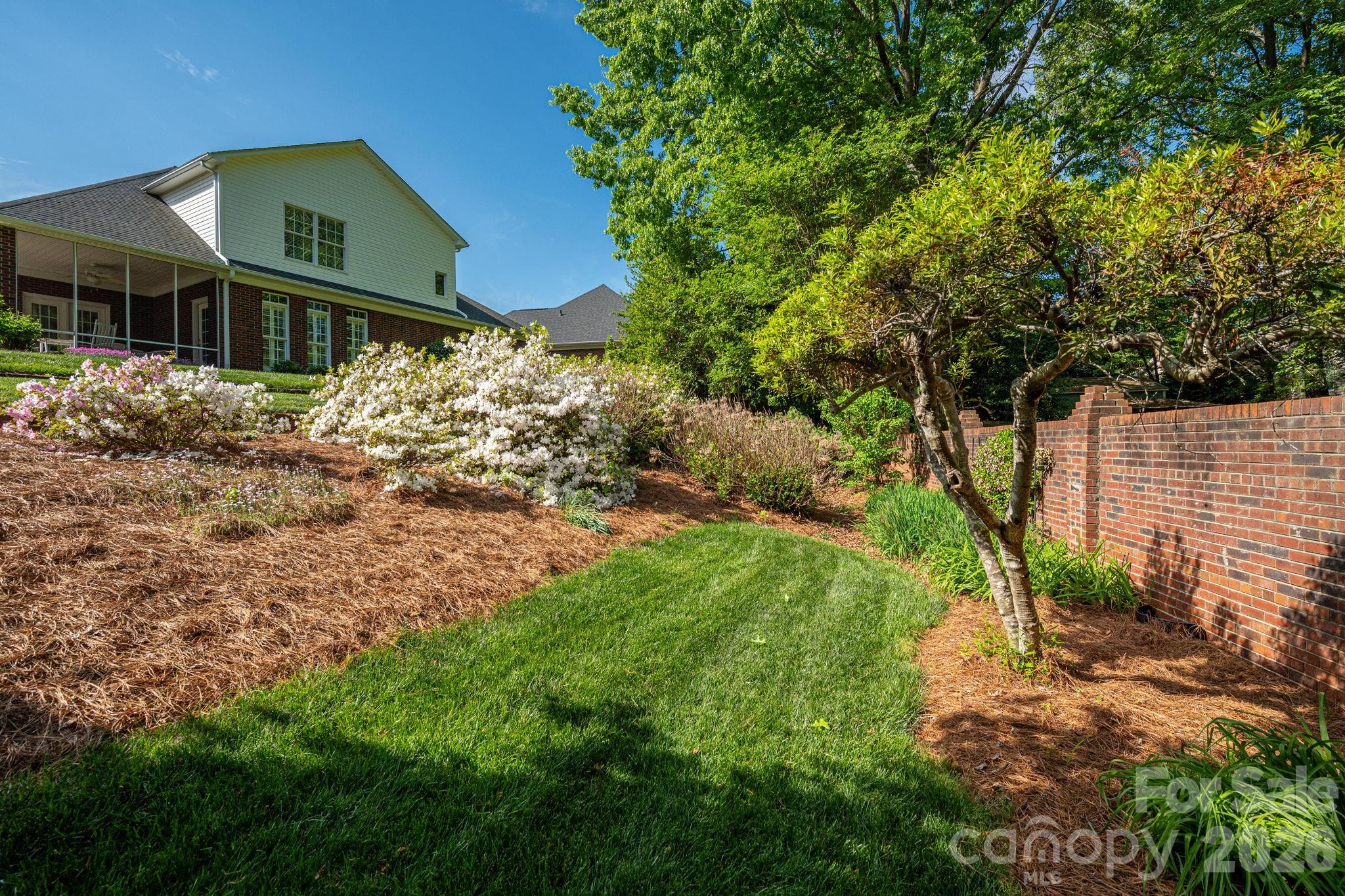 1634 Elkhart Circle #31 — Gastonia