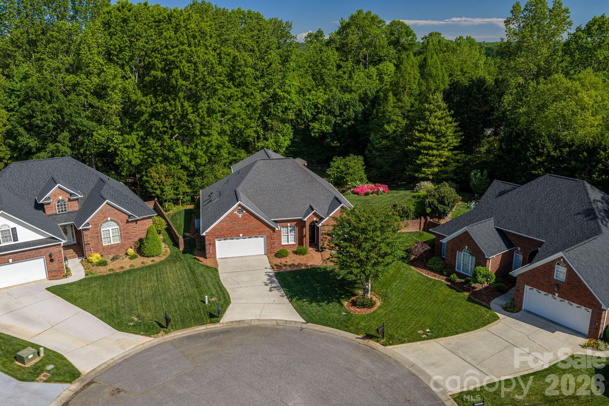 1634 Elkhart Circle #31 — Gastonia
