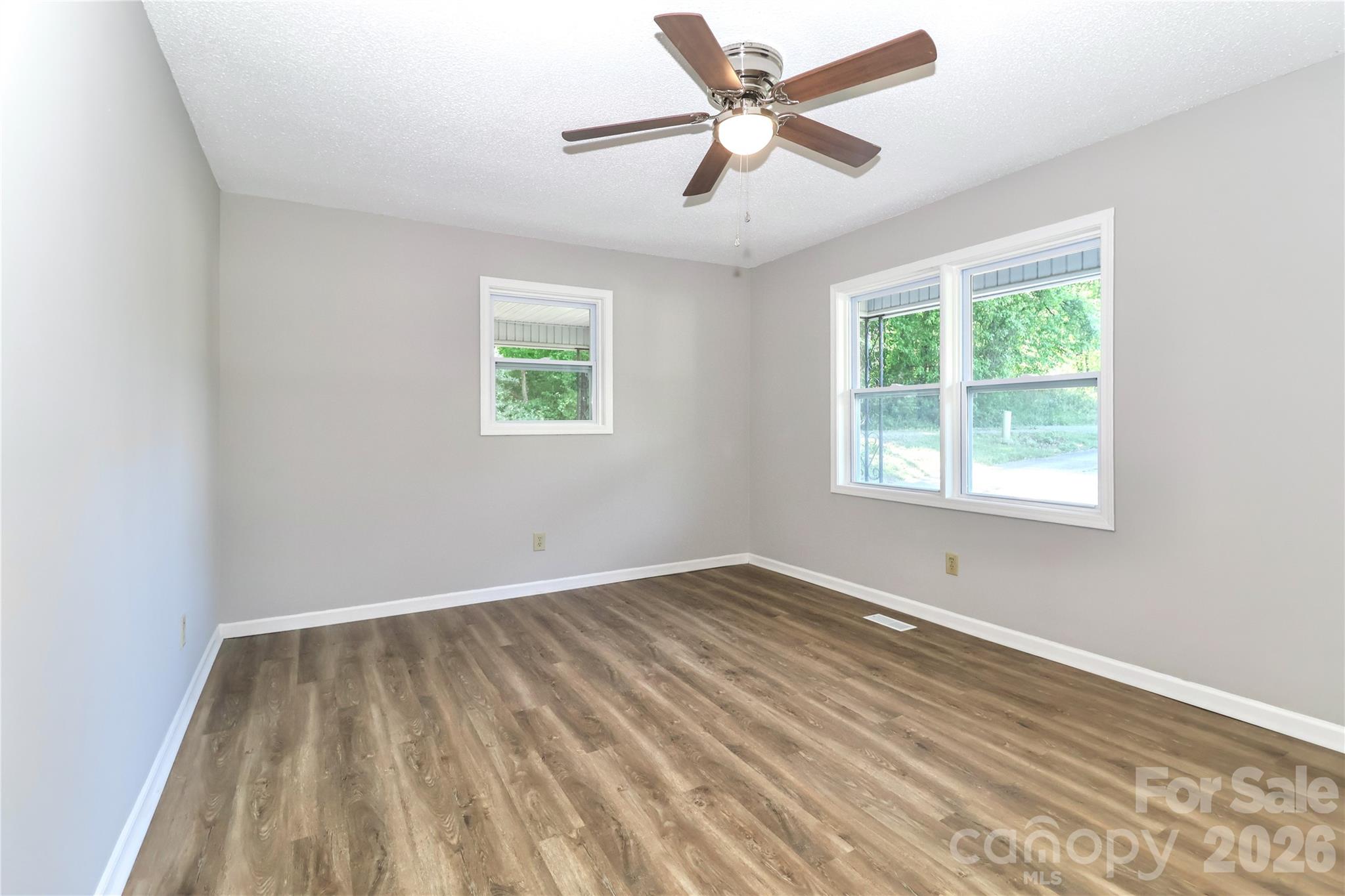 170 Hemingway Lane — Statesville