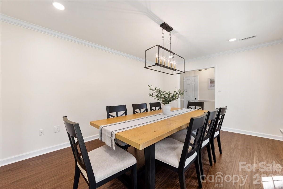 6917 Candlewyck Lane — Charlotte