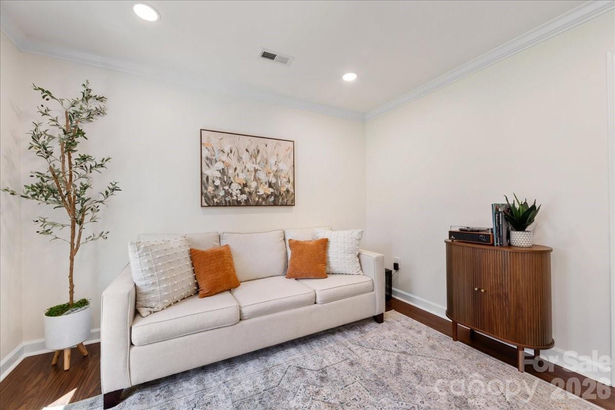 6917 Candlewyck Lane — Charlotte