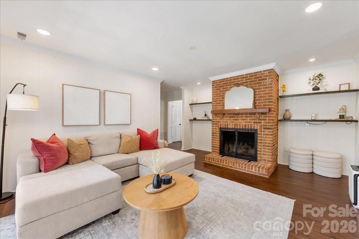 6917 Candlewyck Lane — Charlotte