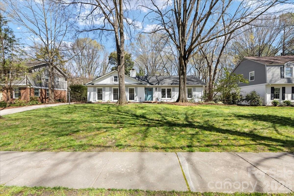 6917 Candlewyck Lane — Charlotte