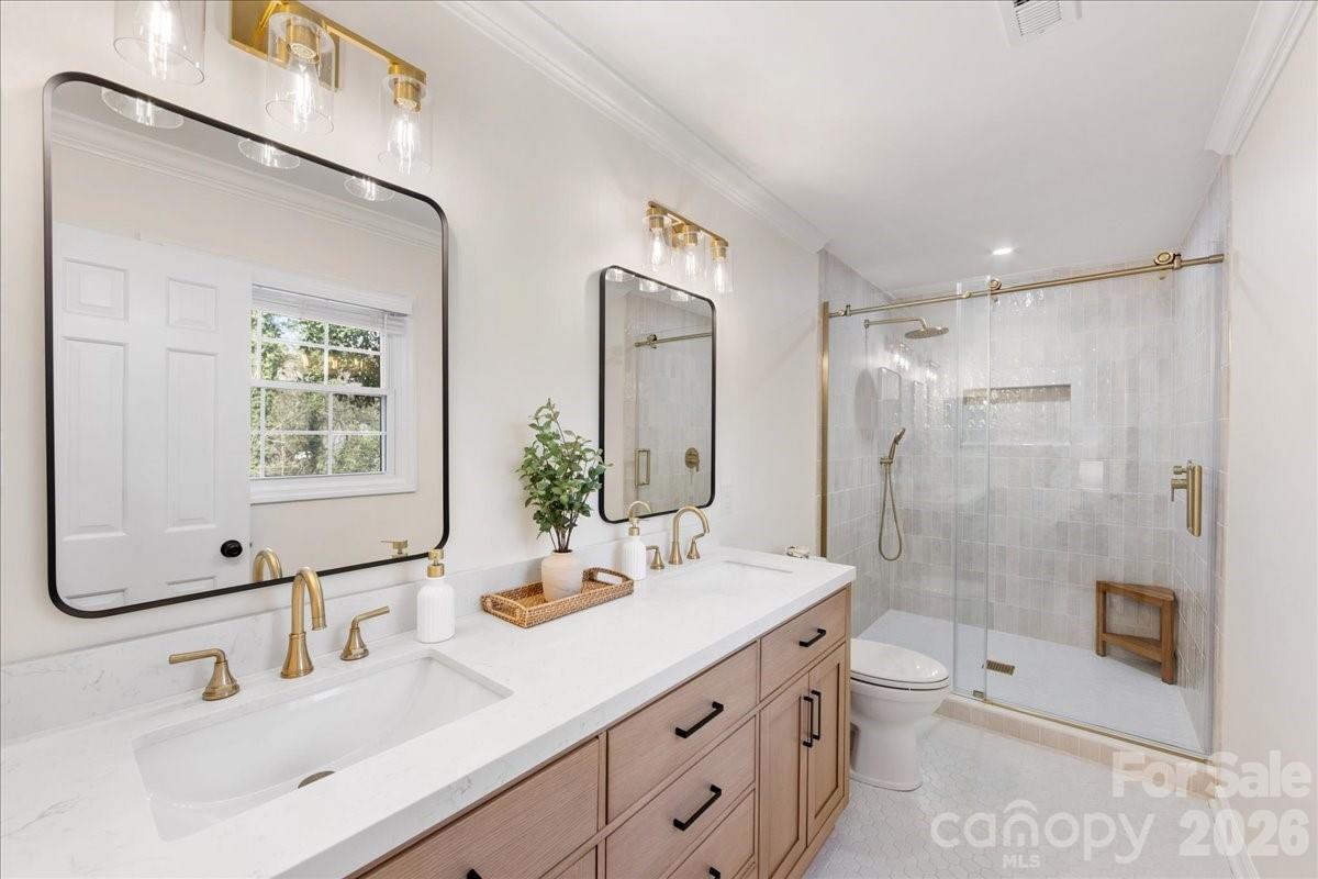 6917 Candlewyck Lane — Charlotte