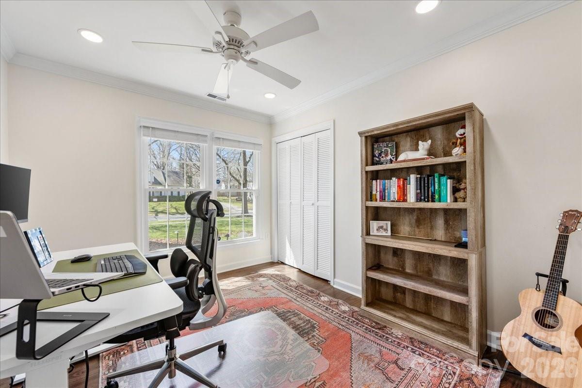 6917 Candlewyck Lane — Charlotte