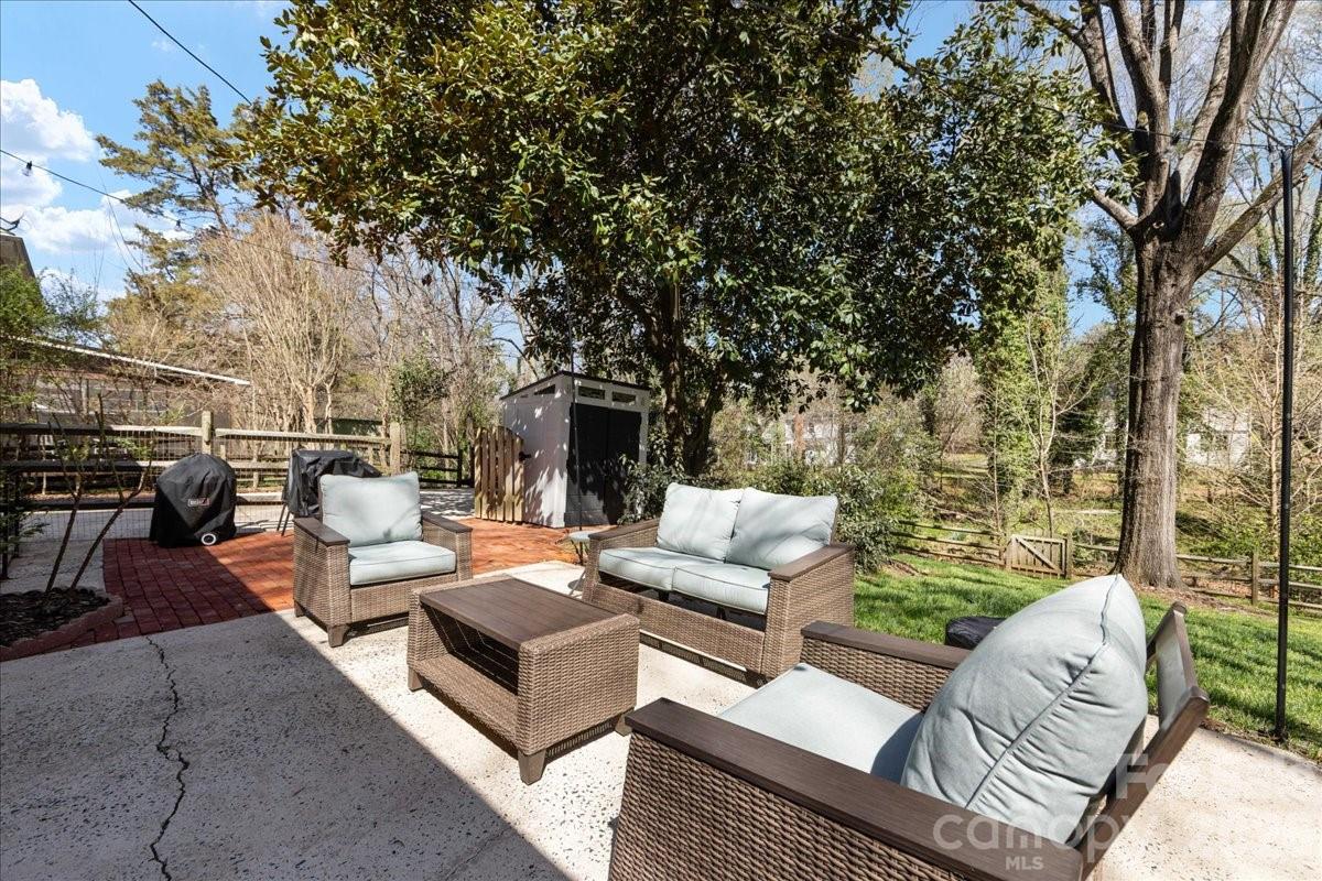 6917 Candlewyck Lane — Charlotte