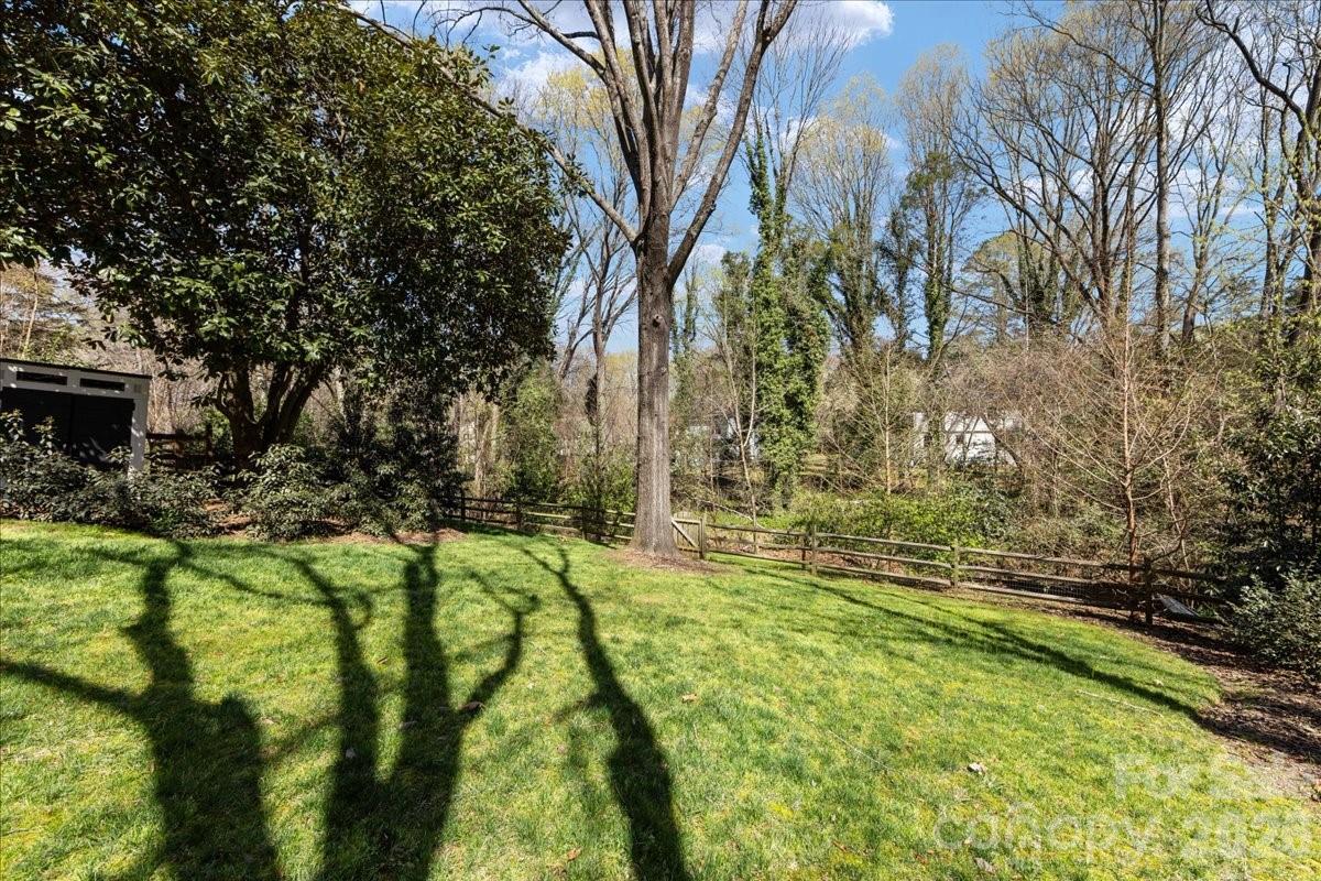 6917 Candlewyck Lane — Charlotte