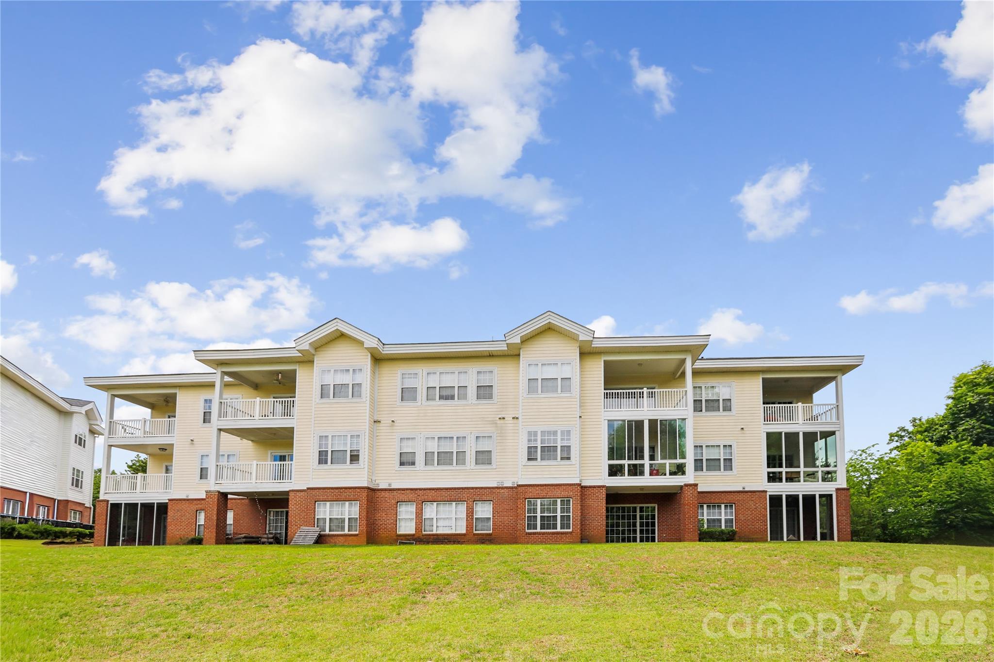 8923 Meadow Vista Road — Charlotte