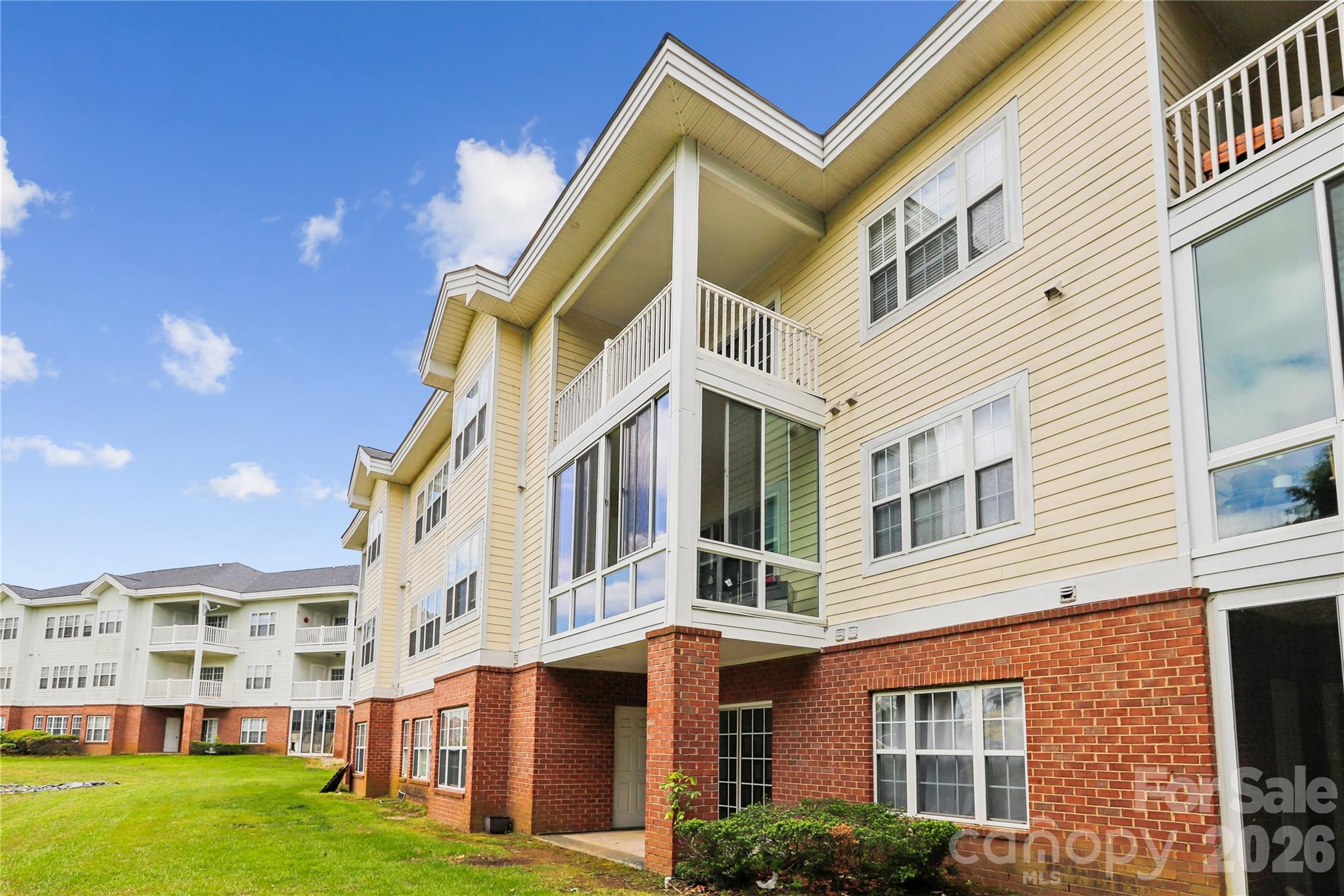 8923 Meadow Vista Road — Charlotte