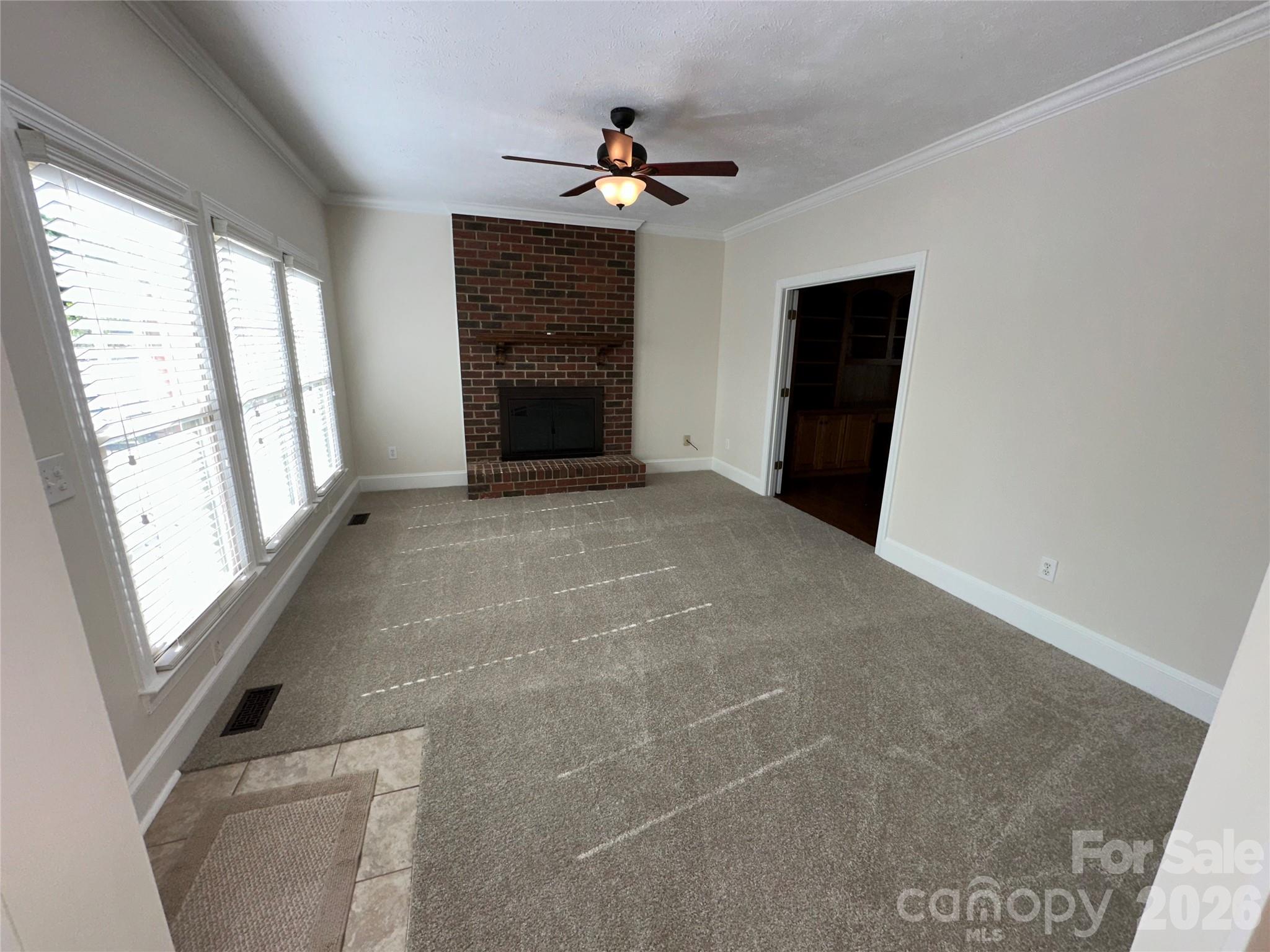 8219 Deer Drive — Harrisburg