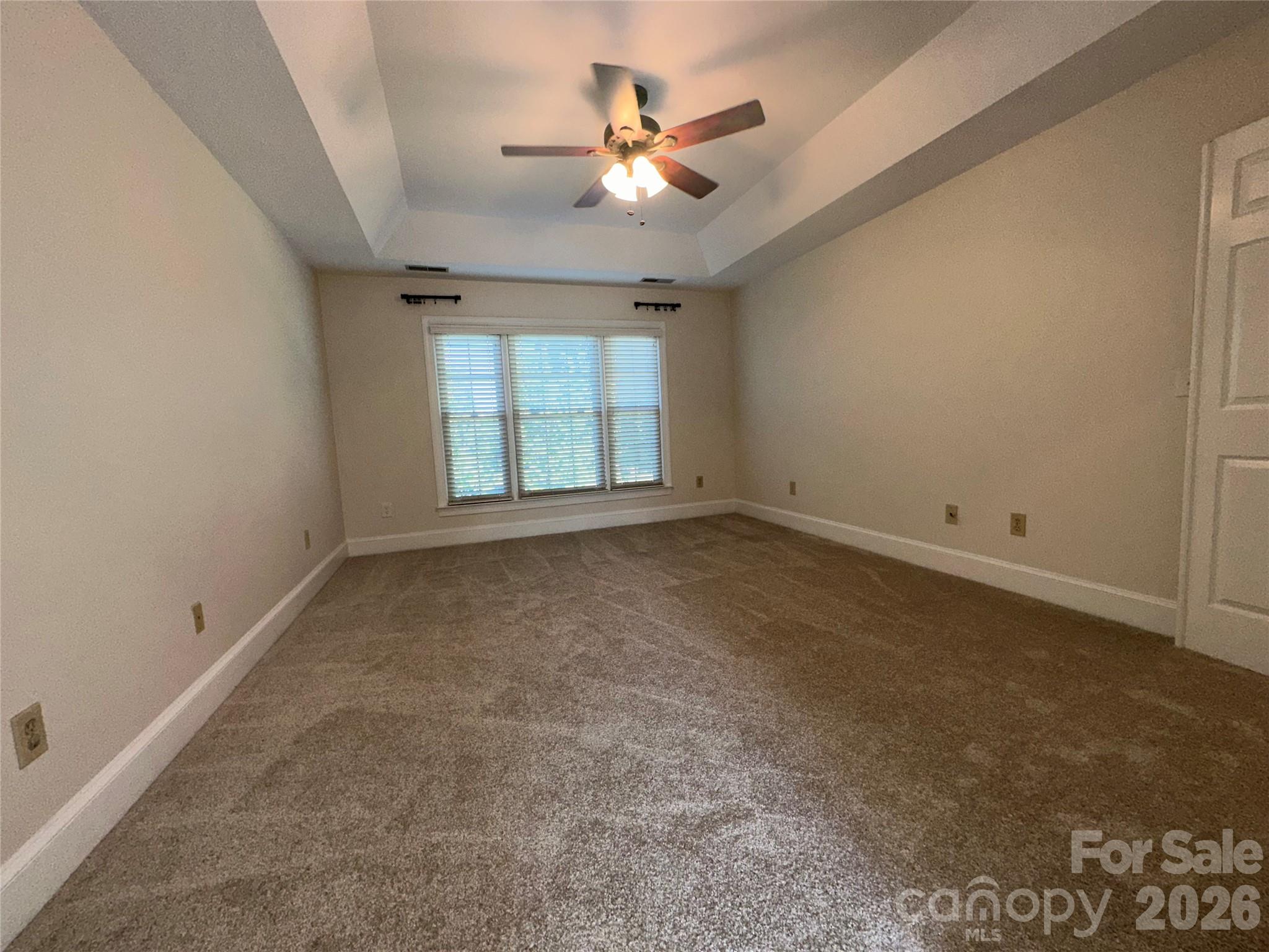 8219 Deer Drive — Harrisburg