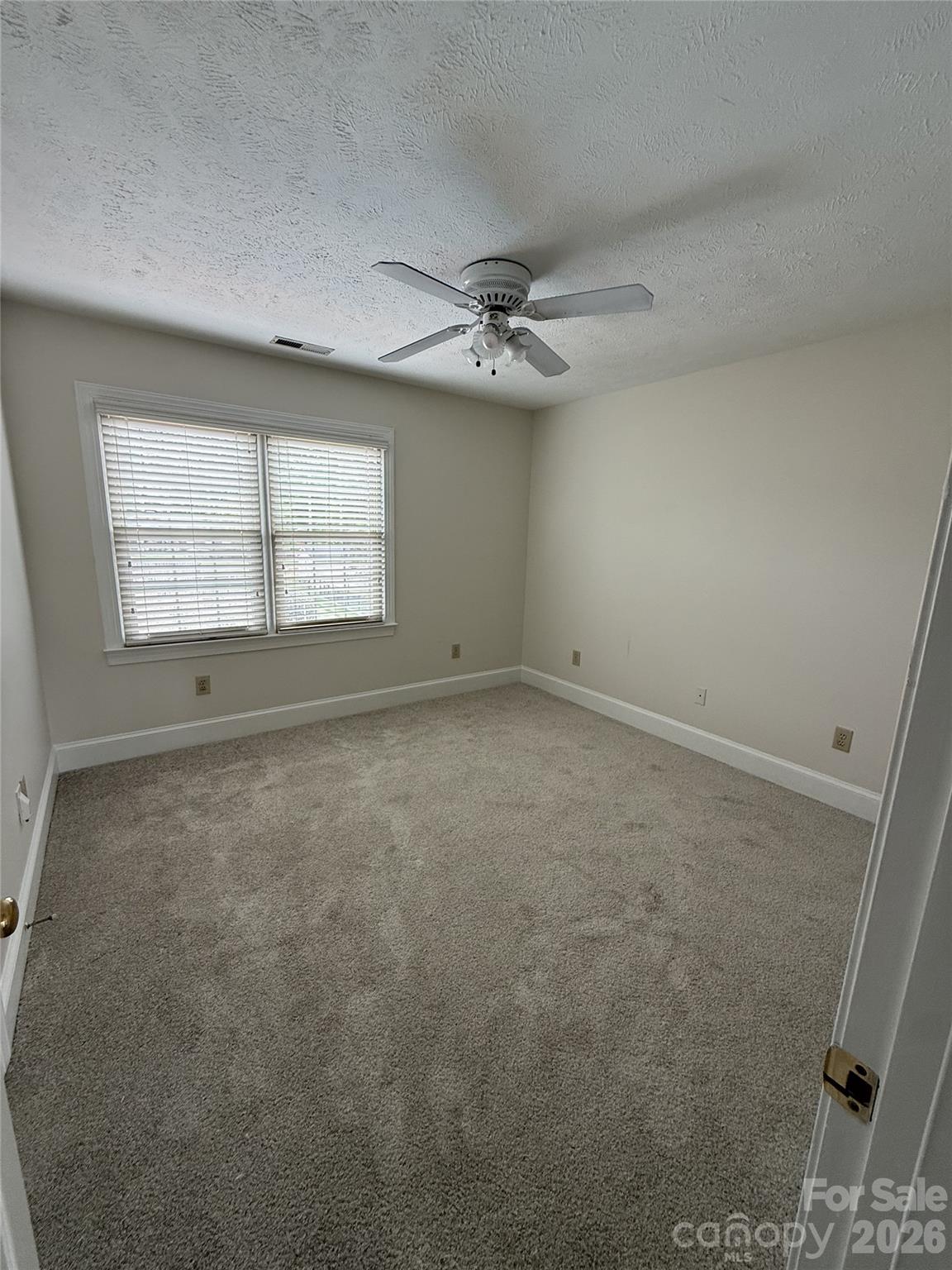 8219 Deer Drive — Harrisburg
