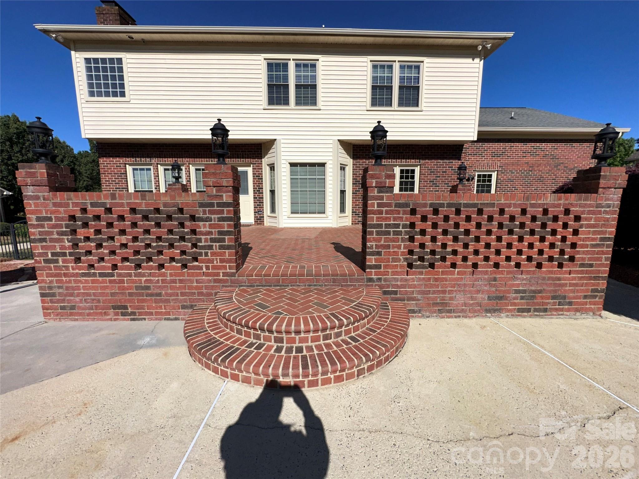 8219 Deer Drive — Harrisburg