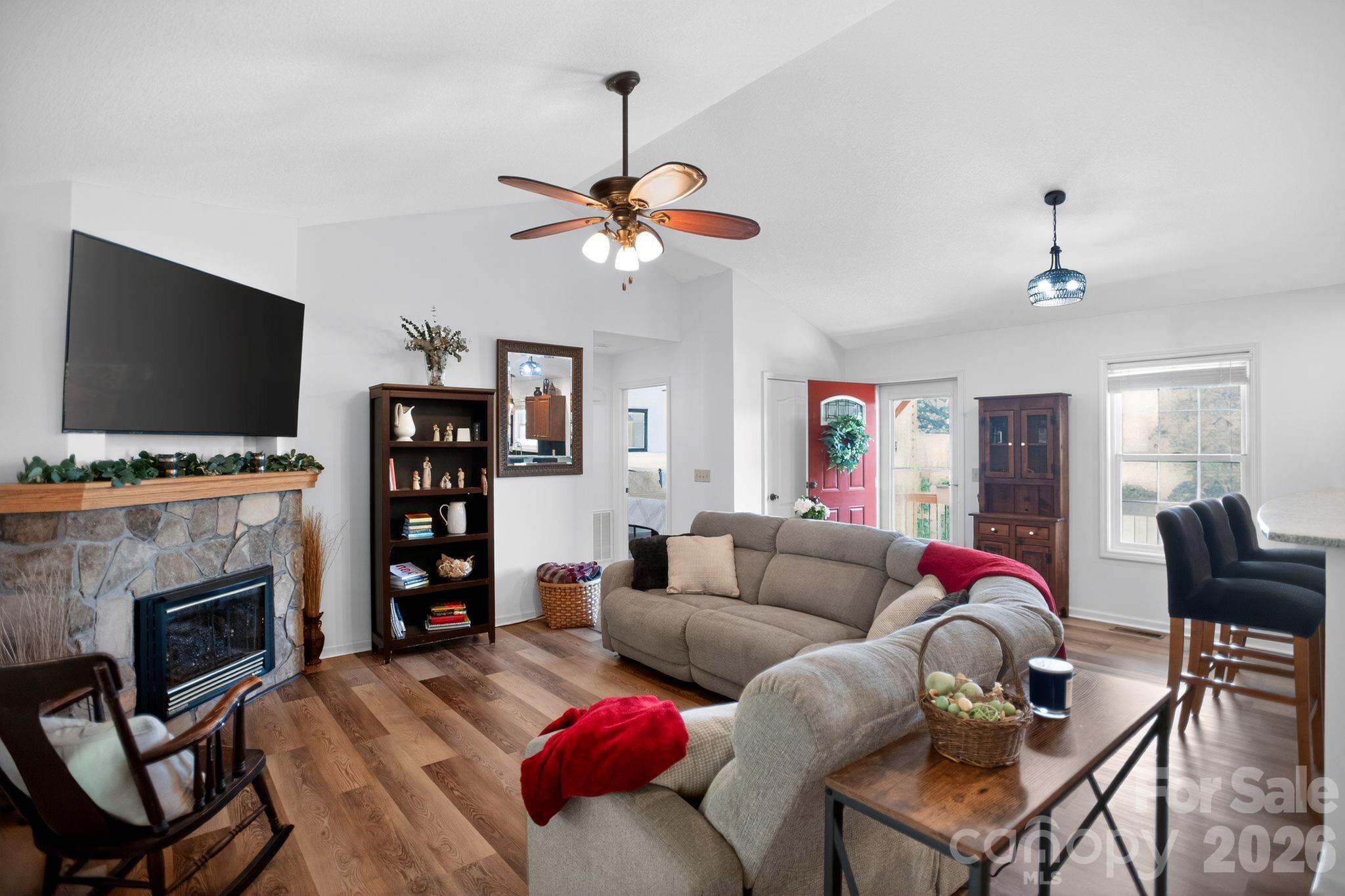 75 N Sunset Ridge Drive — Etowah
