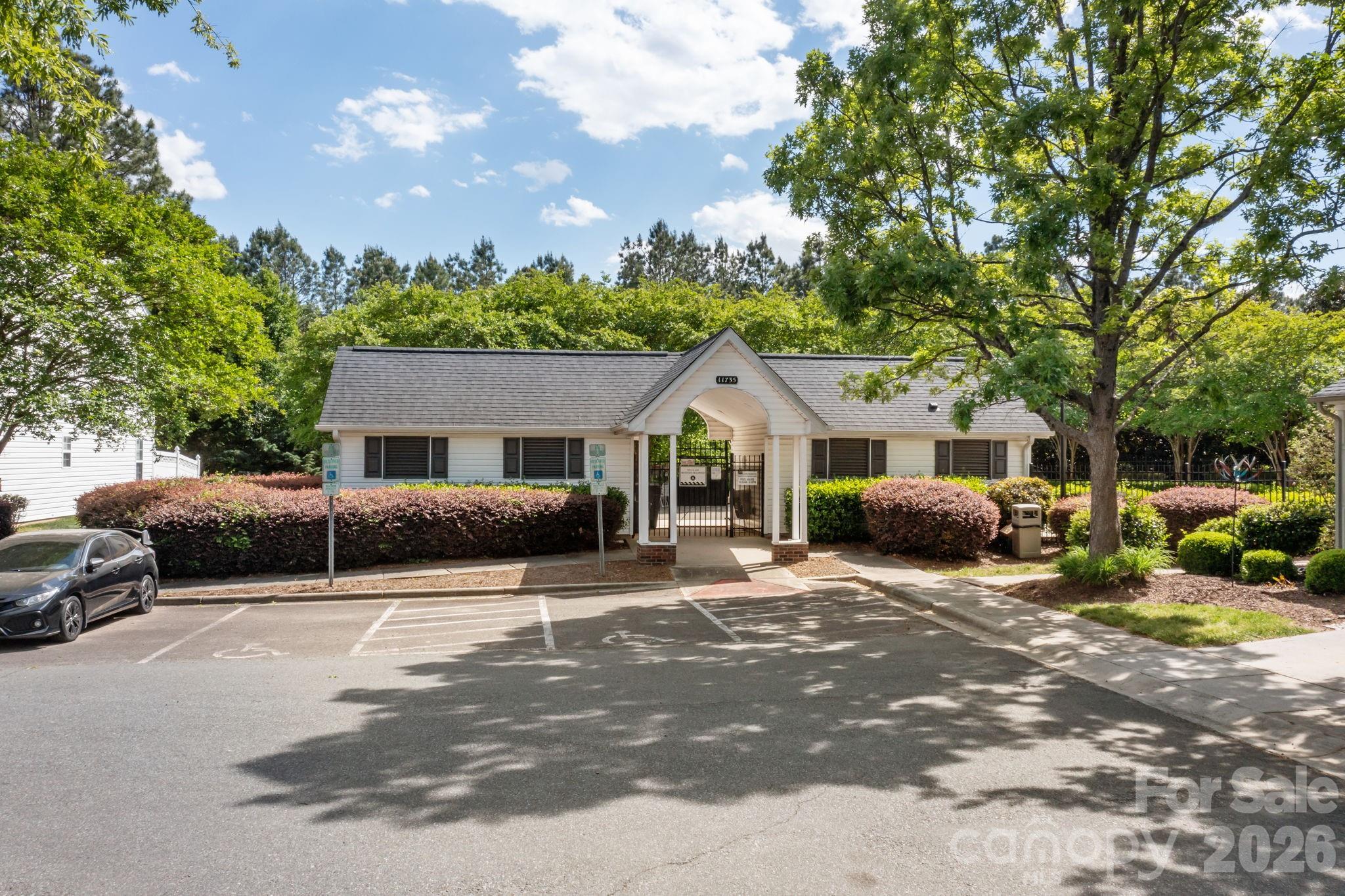 11540 Briddle Hall Court — Charlotte