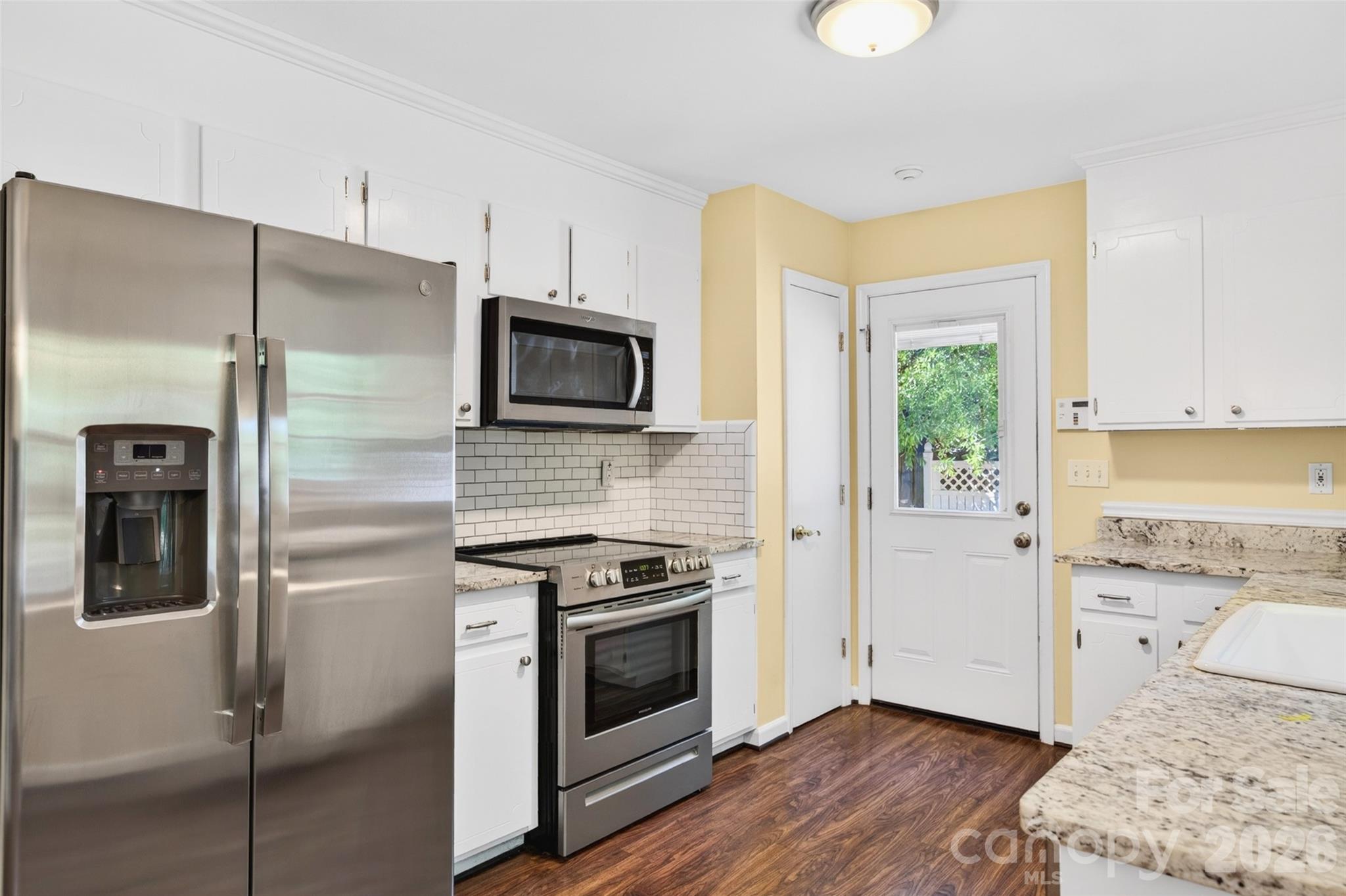 1511 Ormsby Court — Charlotte