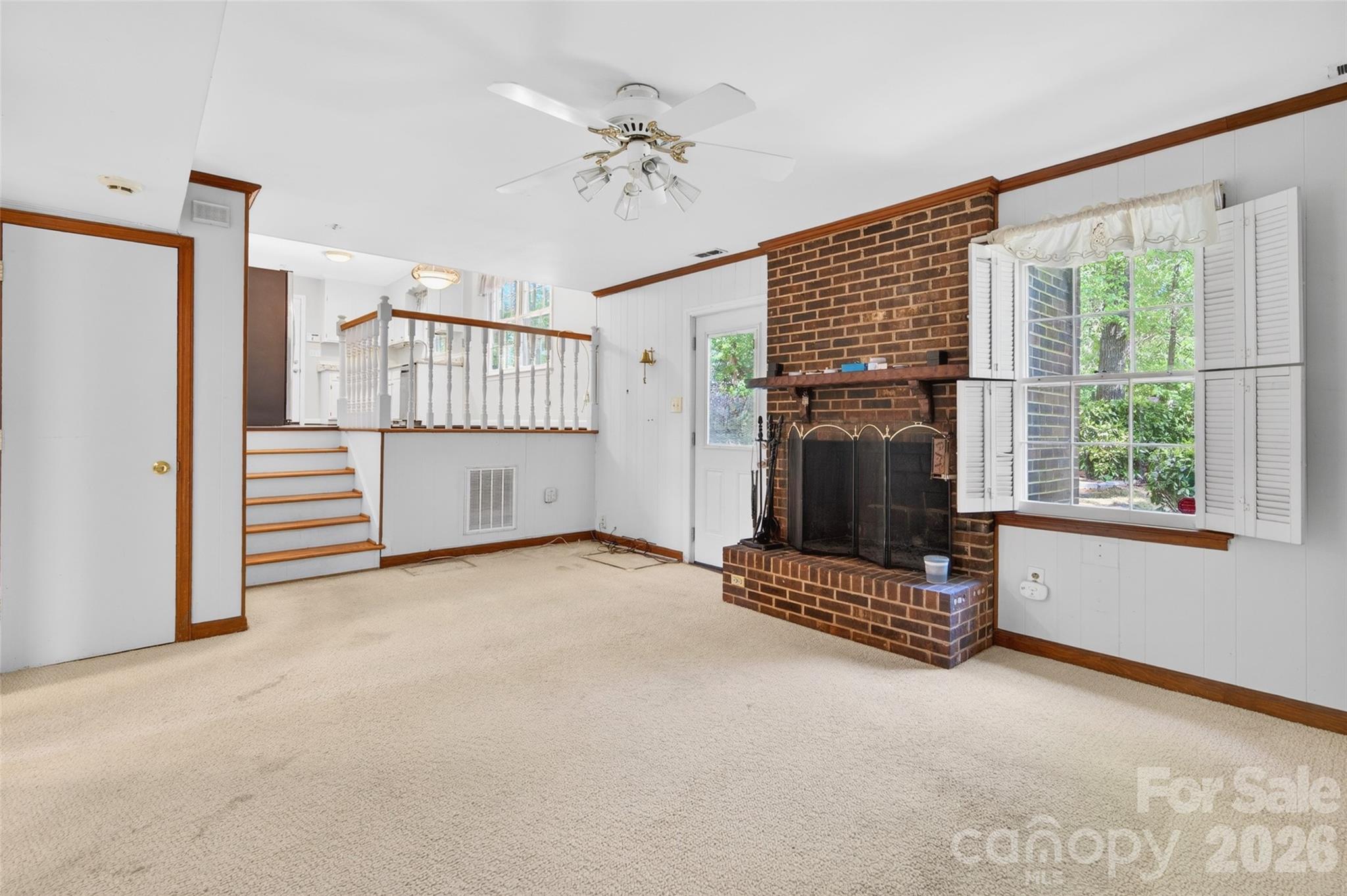 1511 Ormsby Court — Charlotte