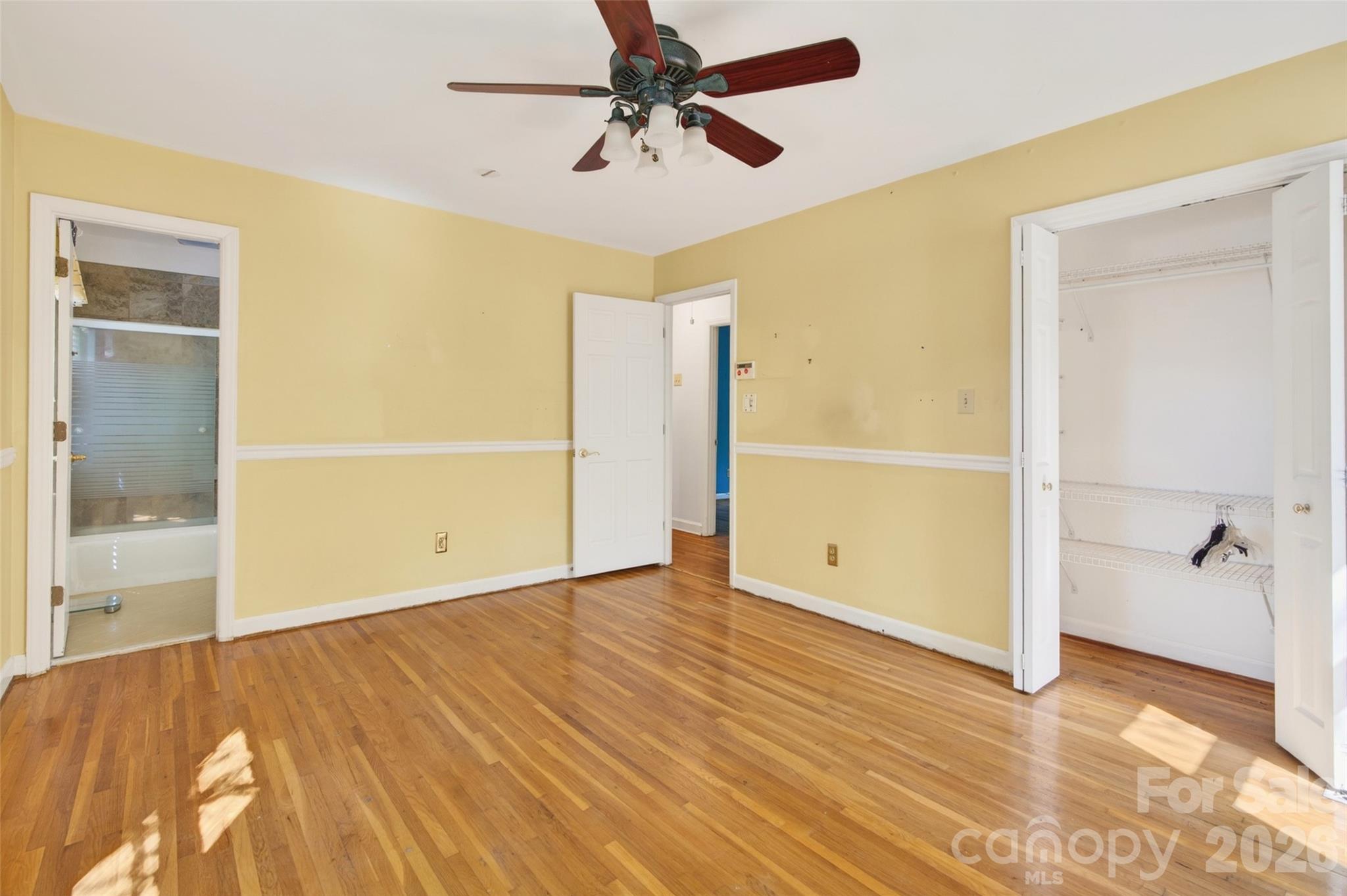 1511 Ormsby Court — Charlotte