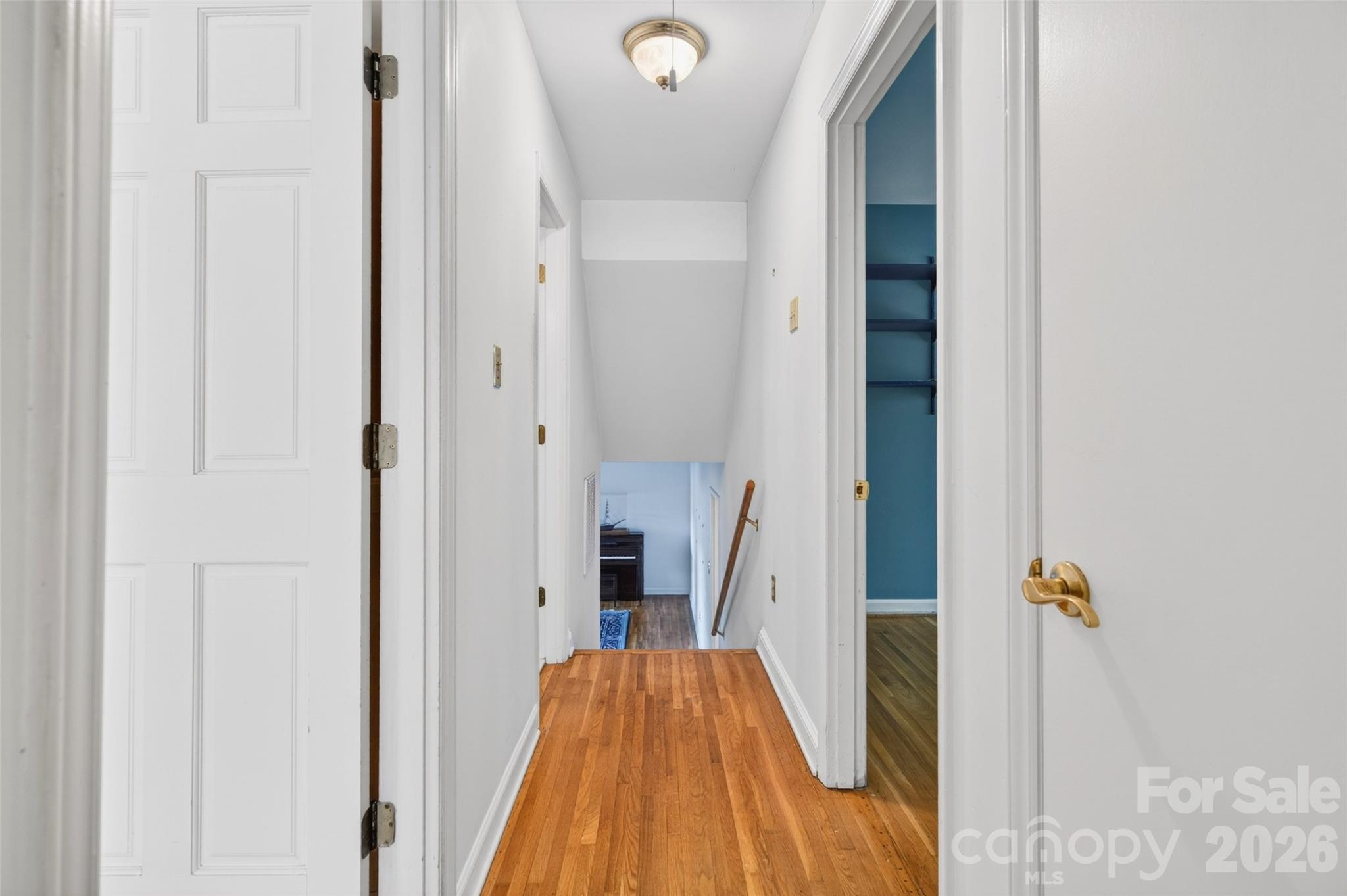 1511 Ormsby Court — Charlotte