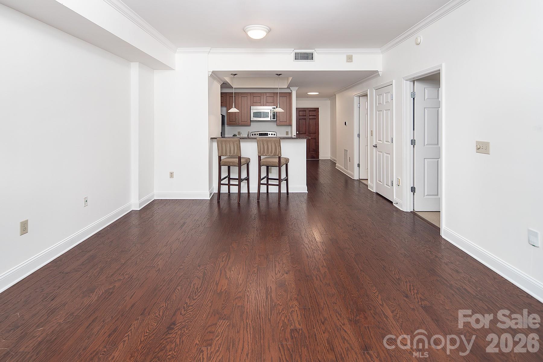 300 W 5th Street W #204 — Charlotte