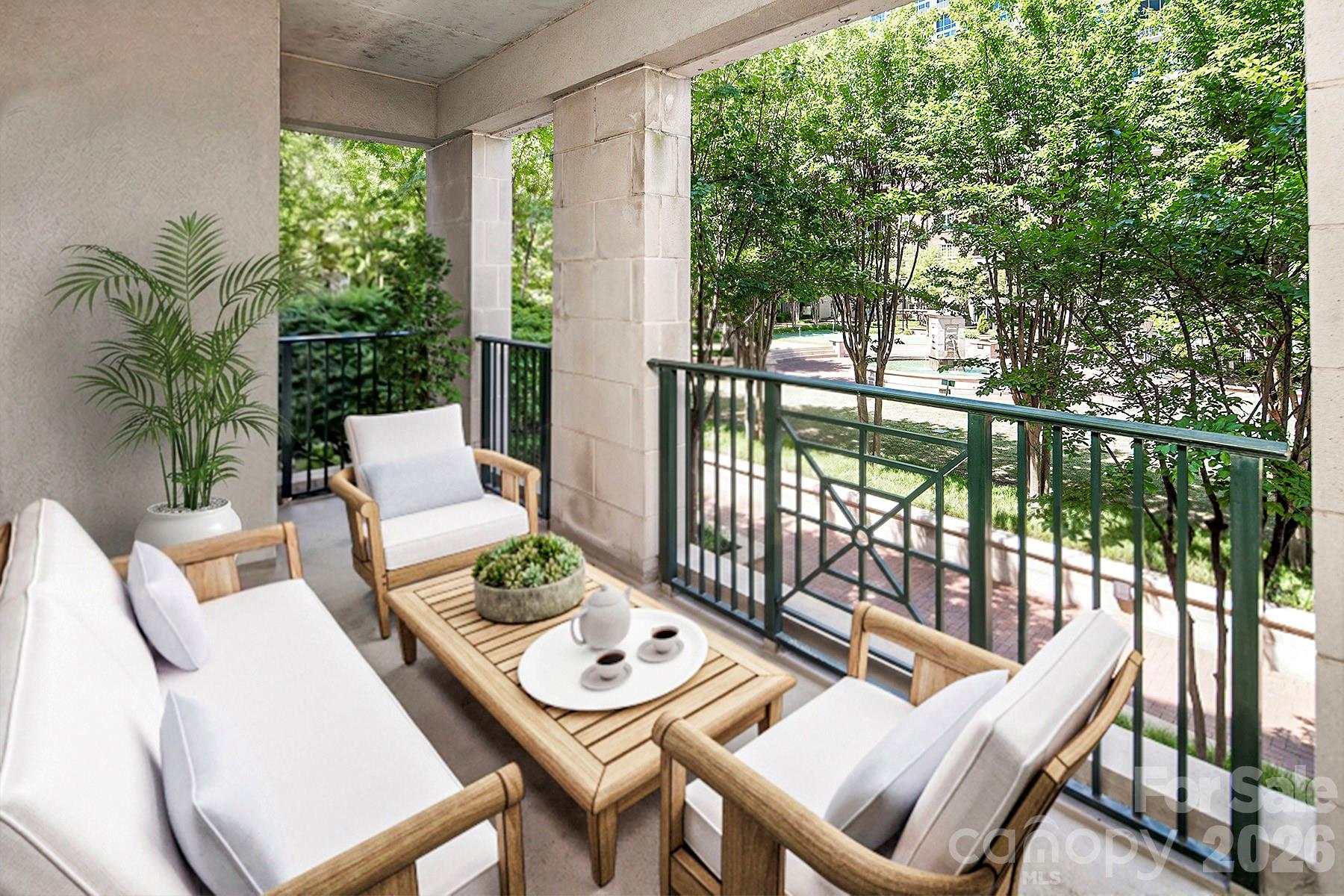 300 W 5th Street W #204 — Charlotte