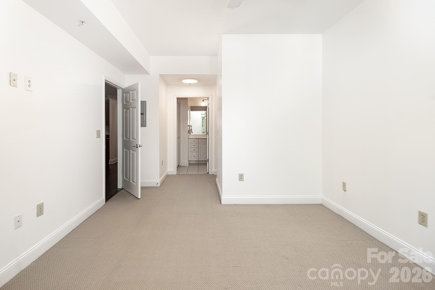 300 W 5th Street W #204 — Charlotte
