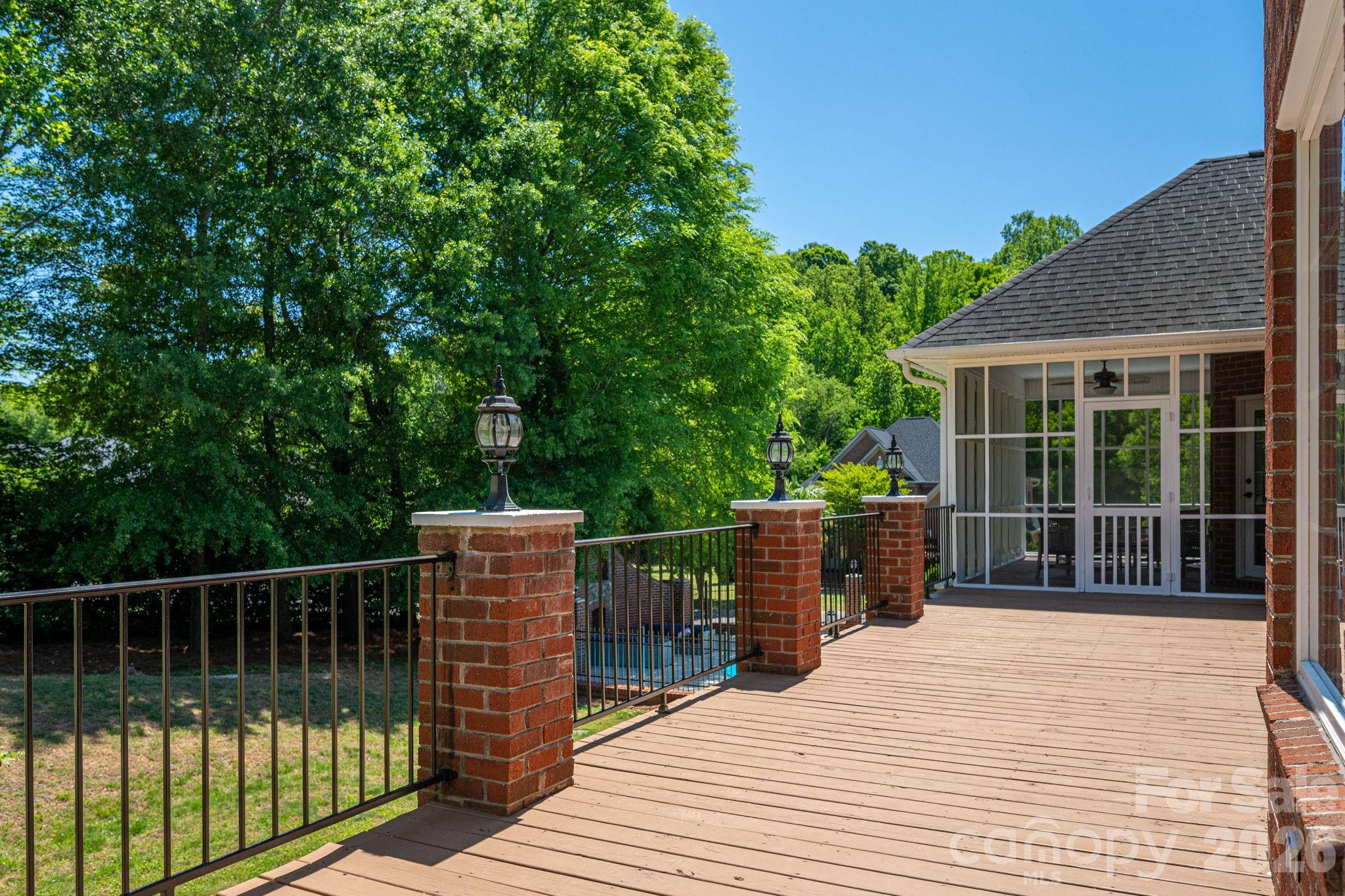 1000 Ashley Place — Belmont