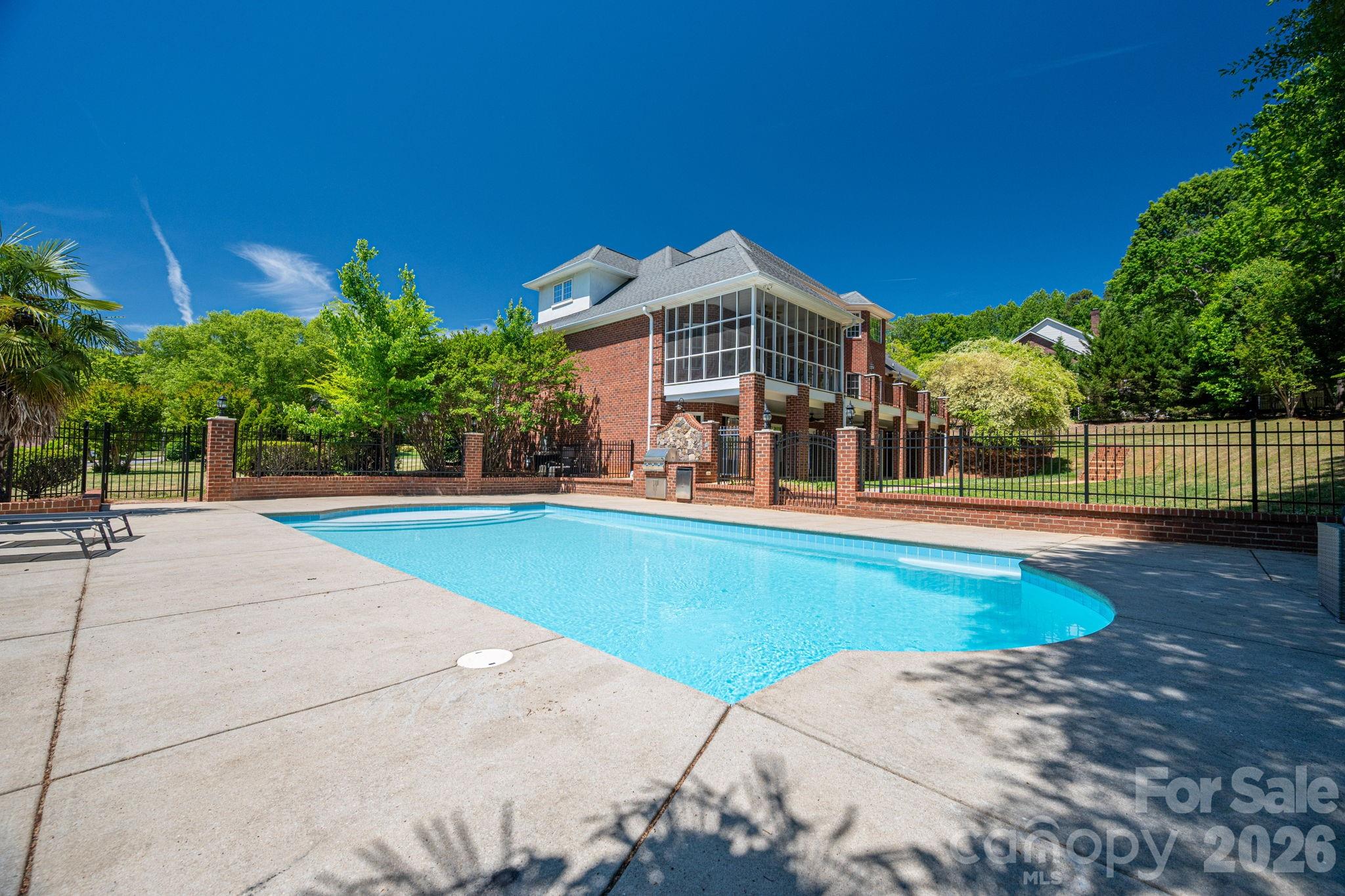 1000 Ashley Place — Belmont