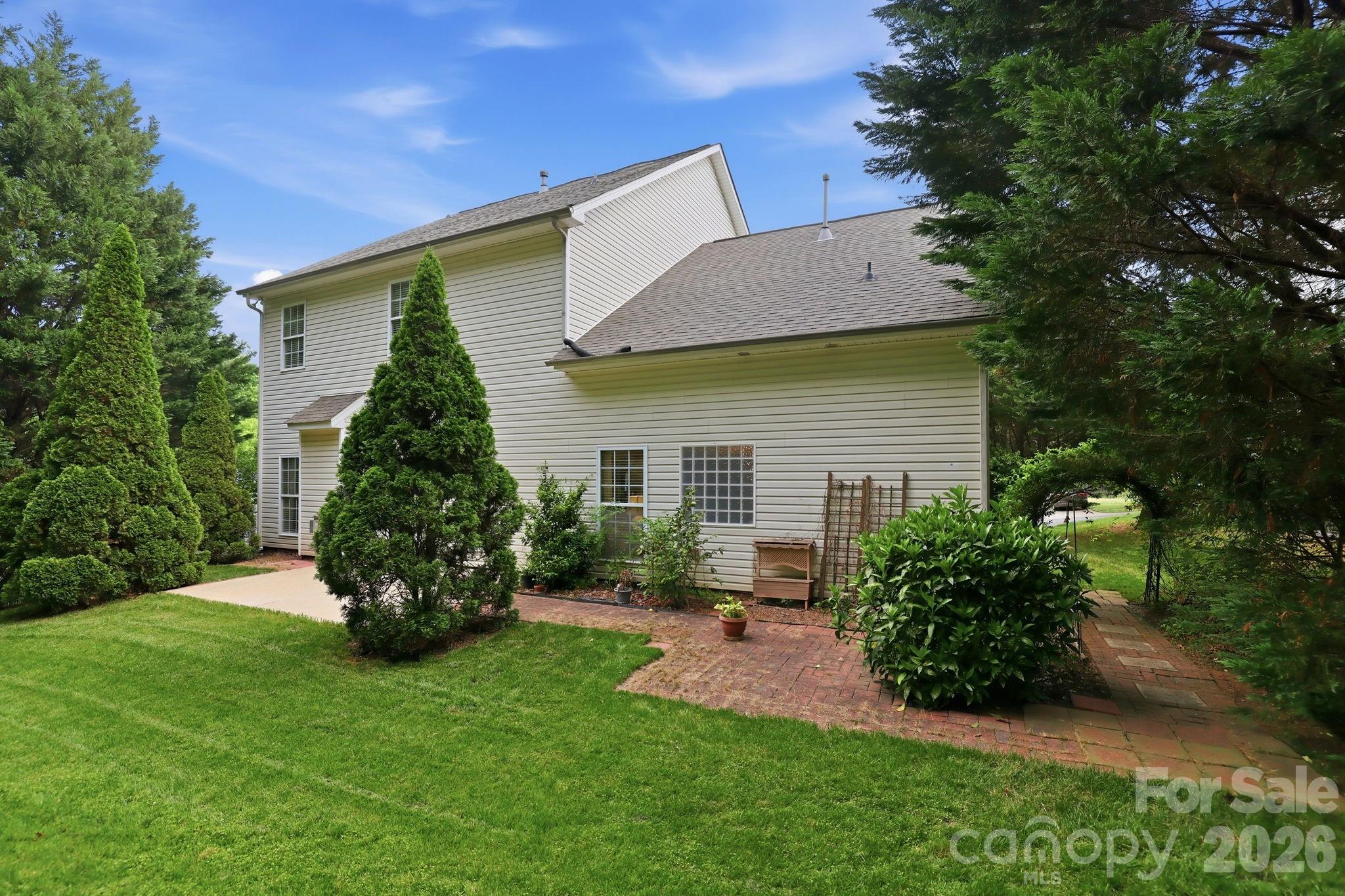445 Buttermere Road — Fort Mill
