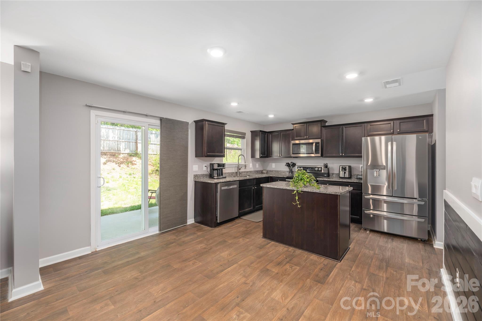 220 Roper Street — Candler