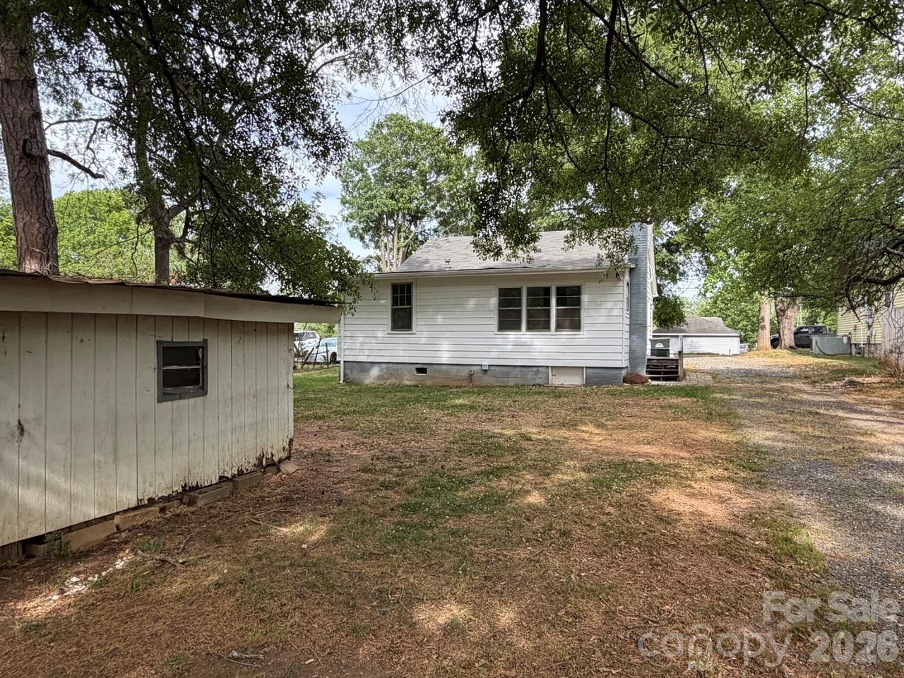 1431 3rd Street Place NE — Hickory