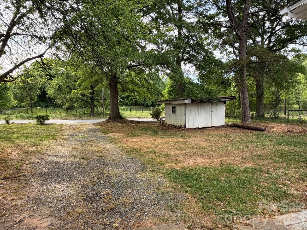 1431 3rd Street Place NE — Hickory