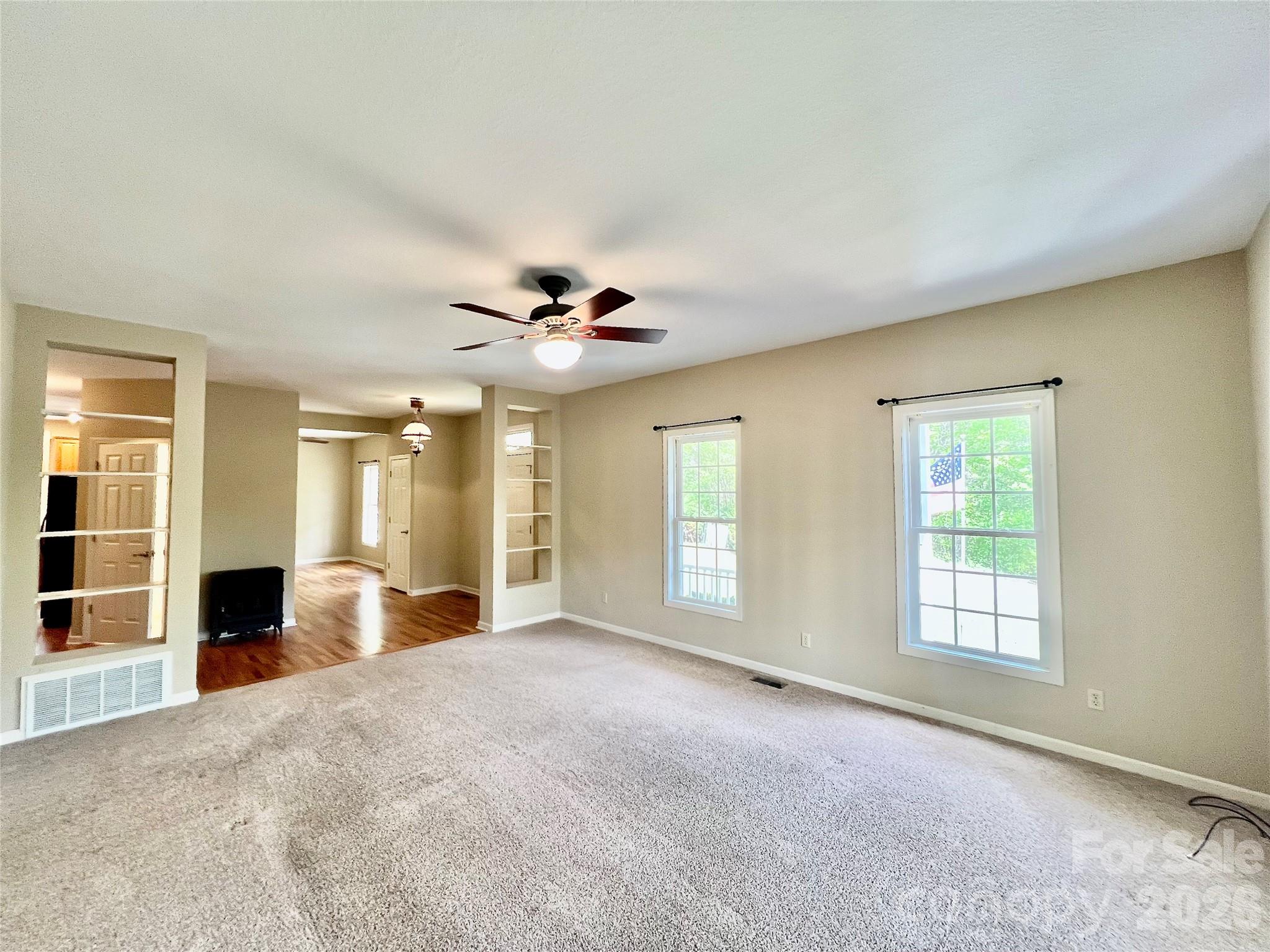 7 Curtis Drive — Hendersonville