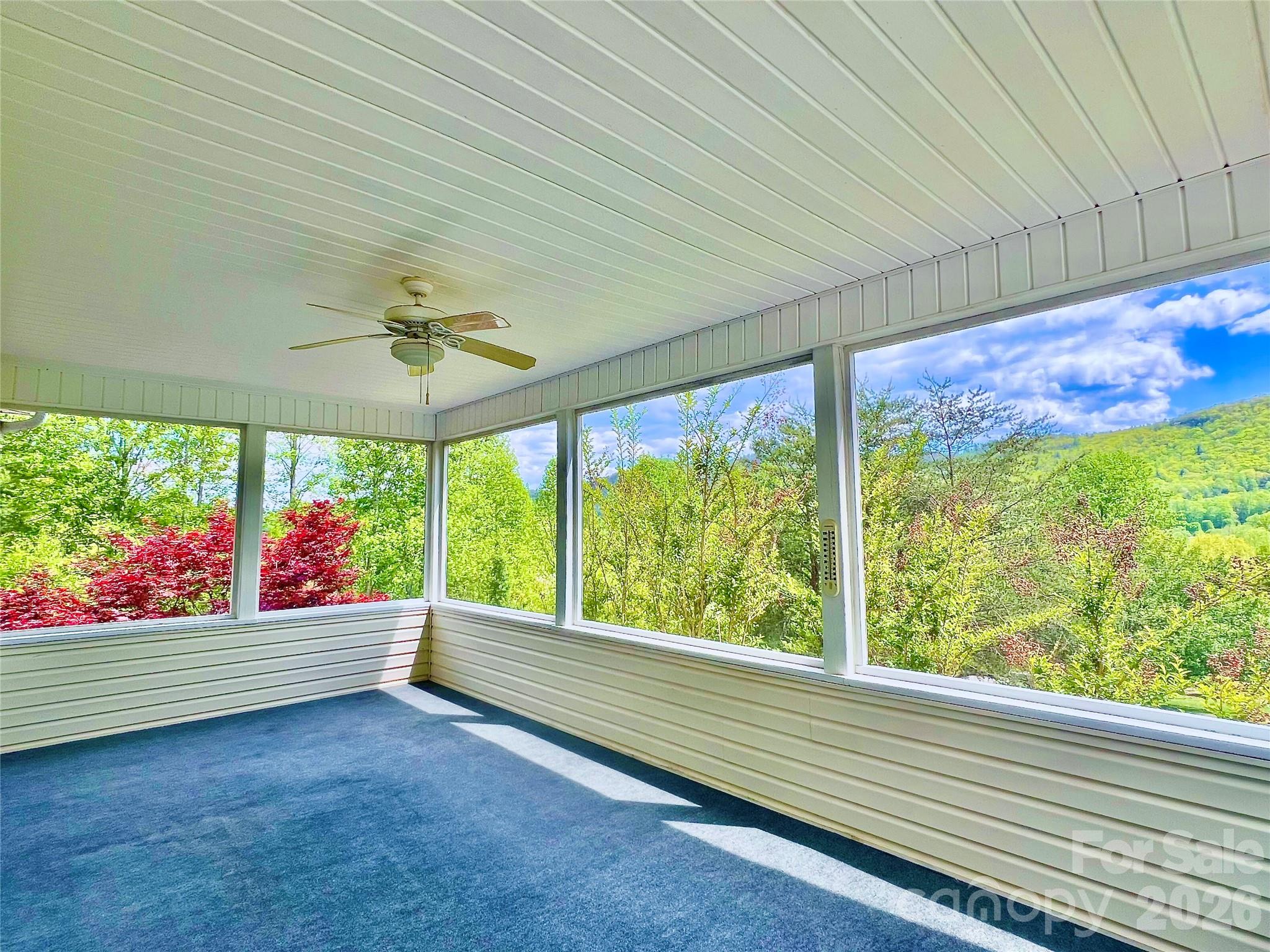 7 Curtis Drive — Hendersonville